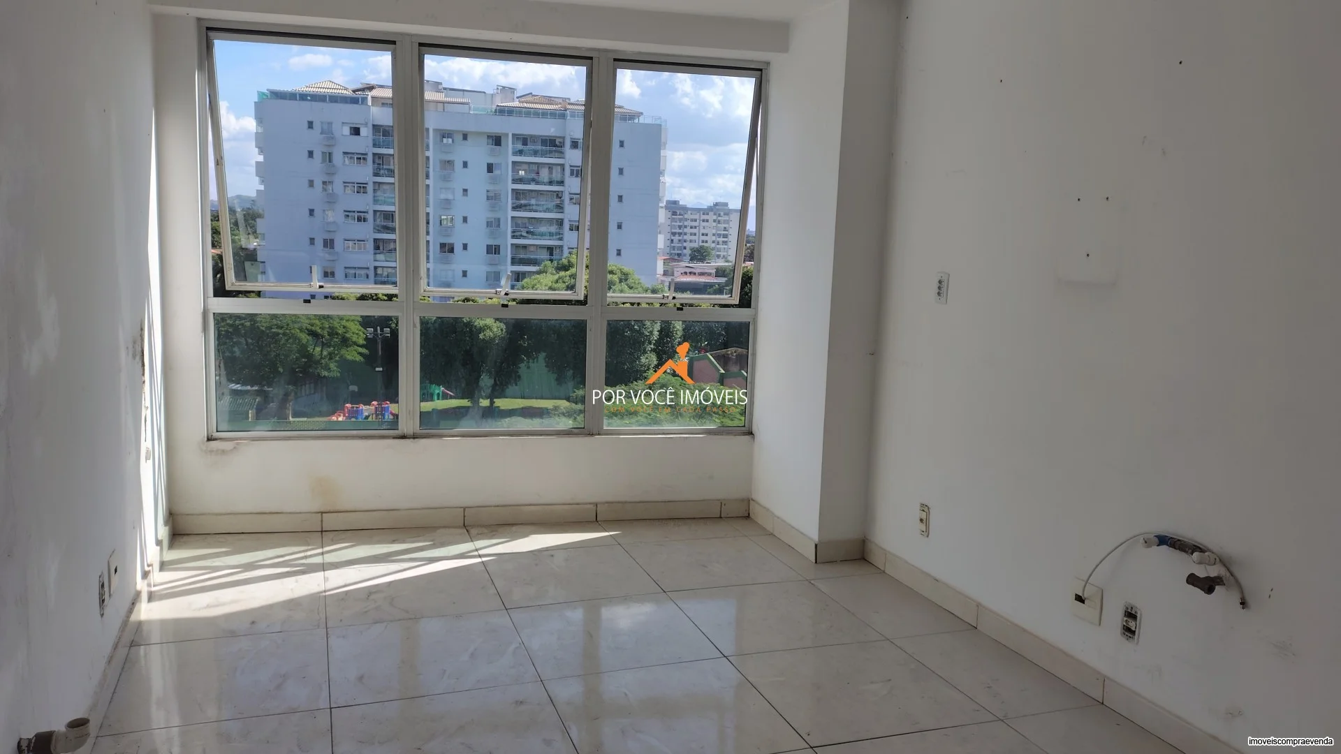 Sala Comercial no Plaza Office