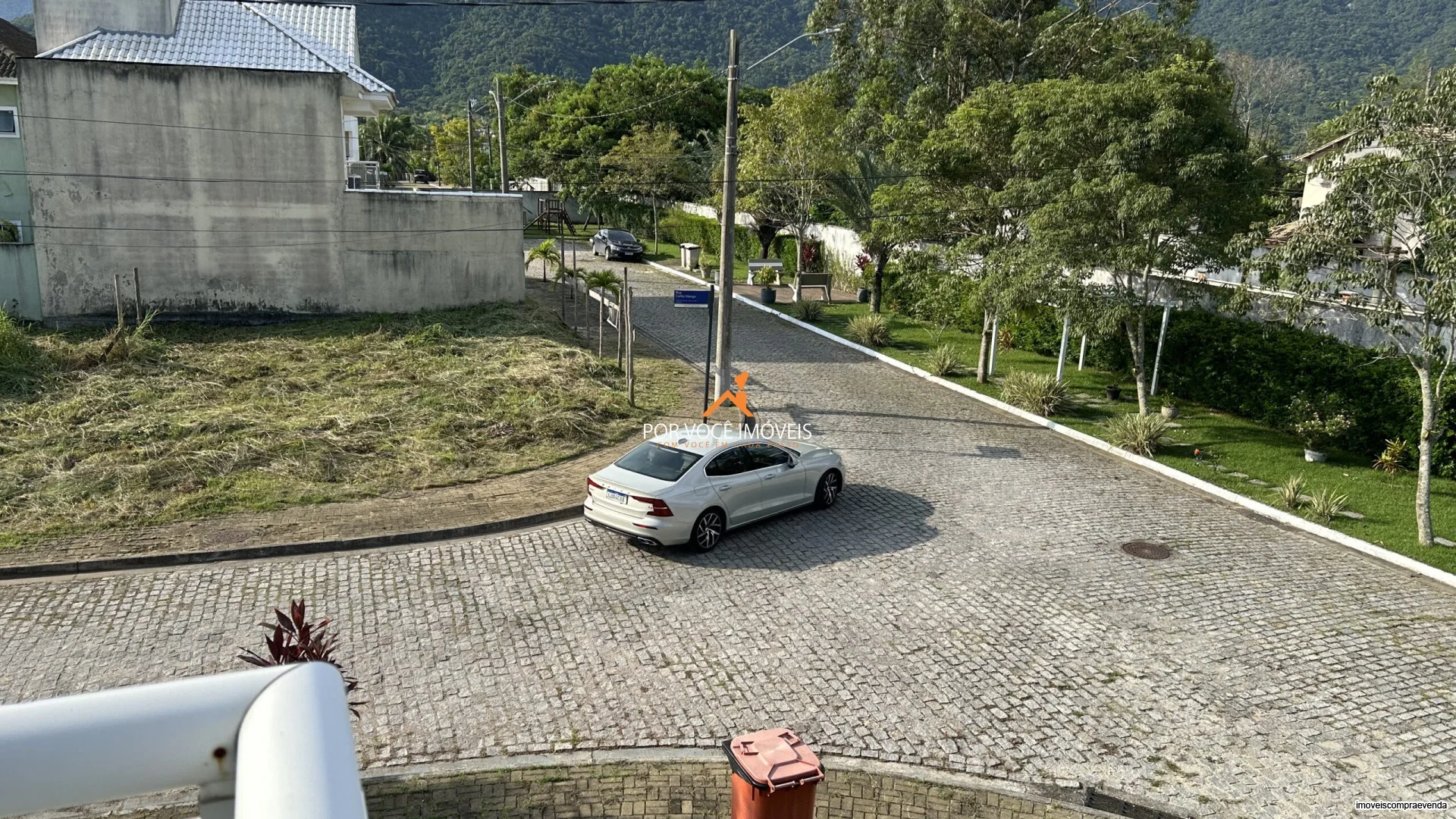 Lote de 180m² no Condomínio Advanced Residence