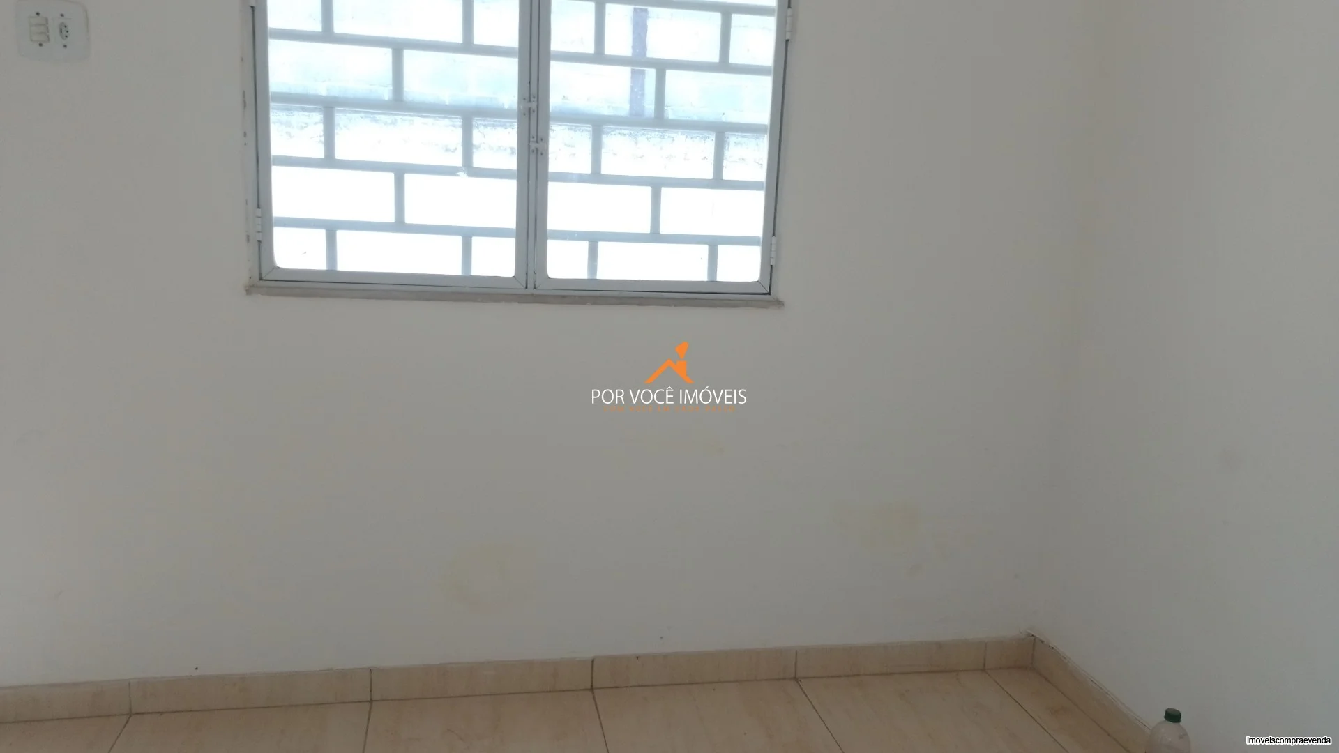 Casa para Locação com 2 quartos e garagem