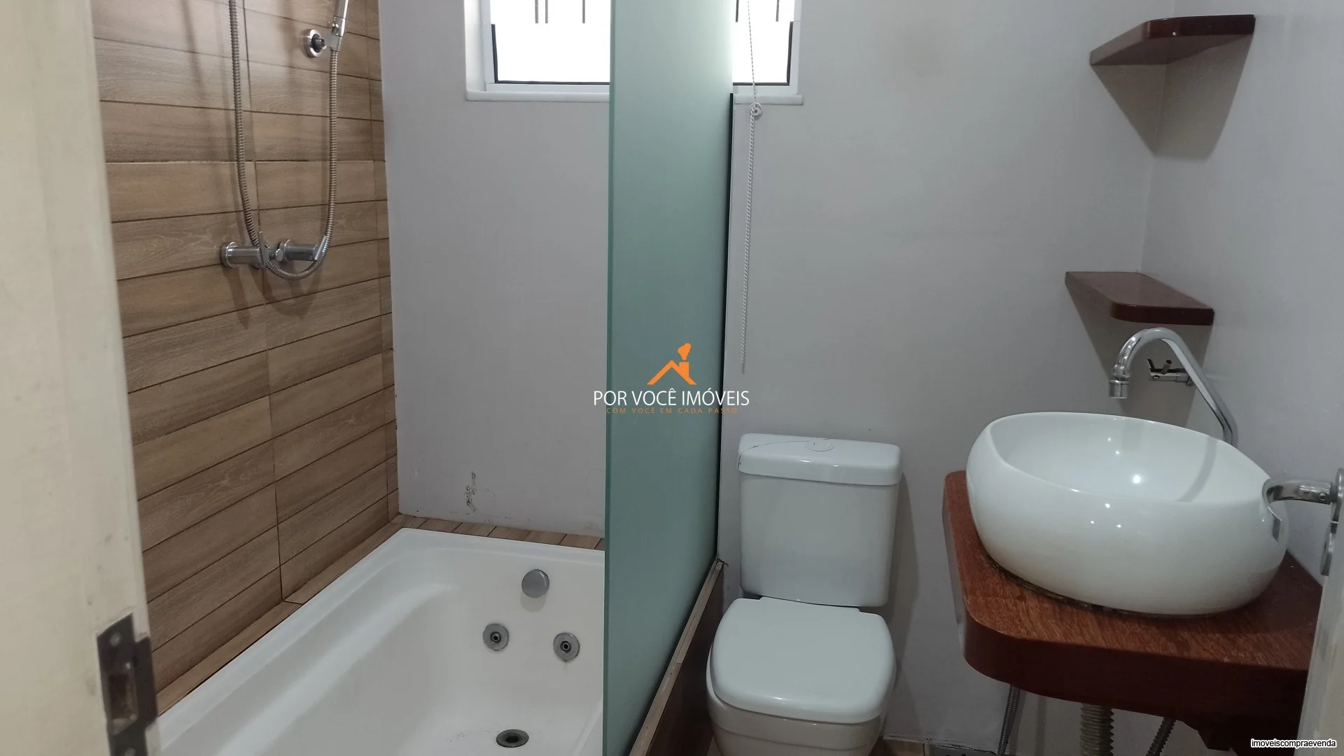 Casa para Locação com 2 quartos no Comari