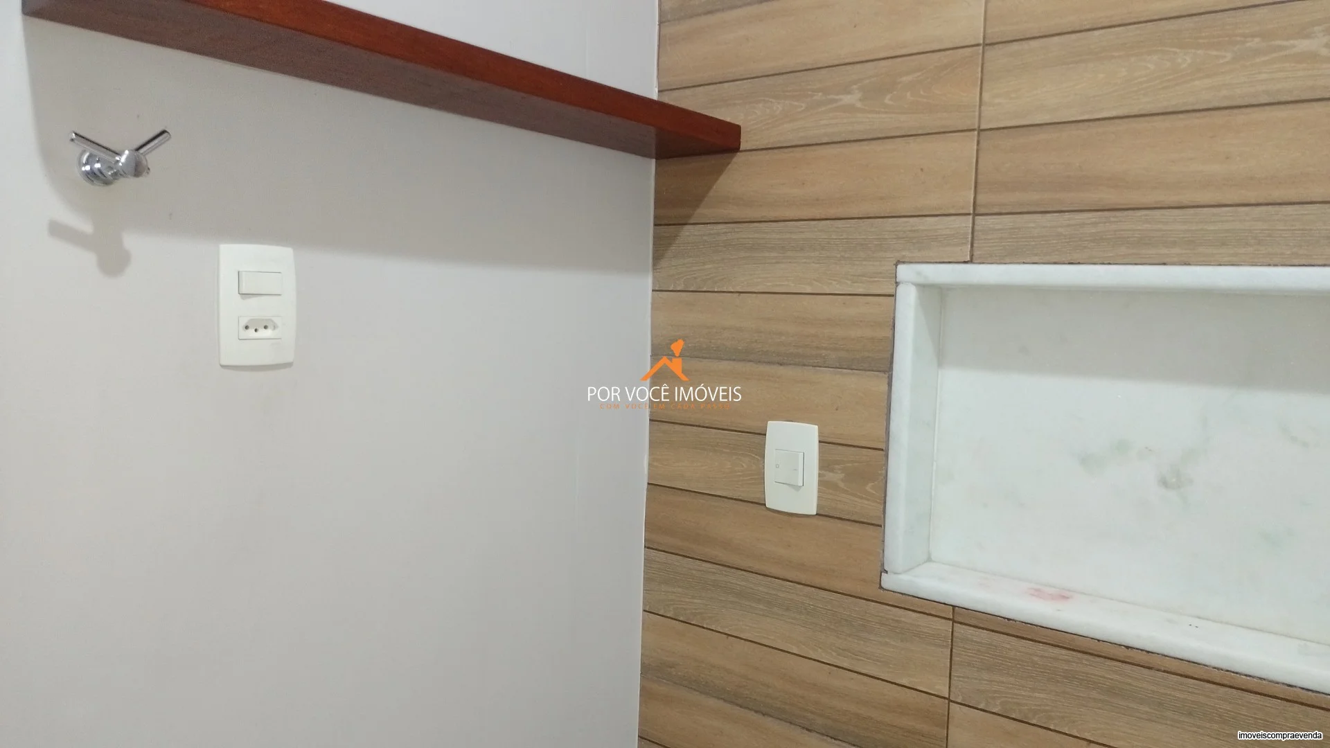 Casa para Locação com 2 quartos no Comari