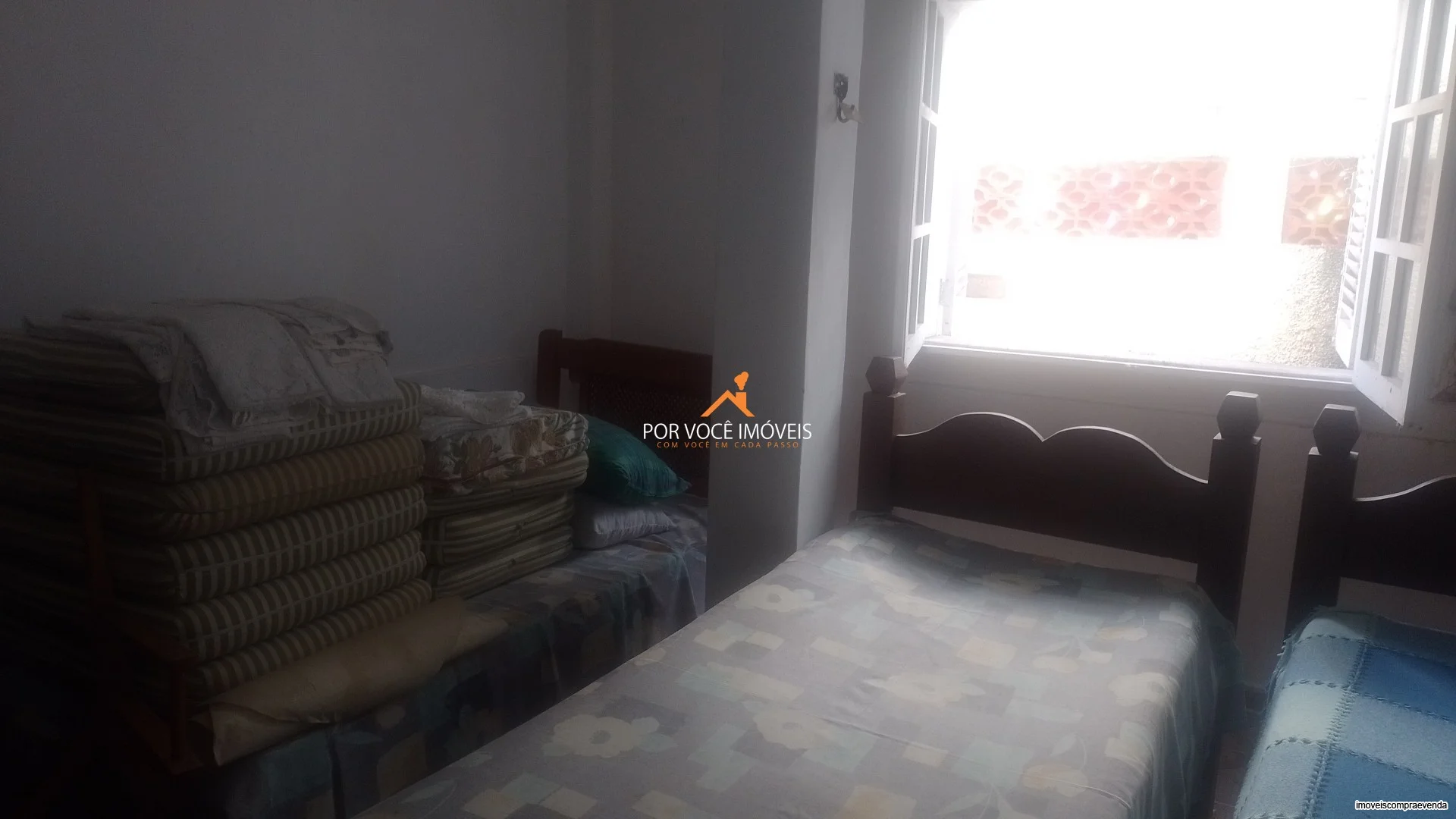 Casa com 2 quartos, sendo 1 suíte de frente para o mar
