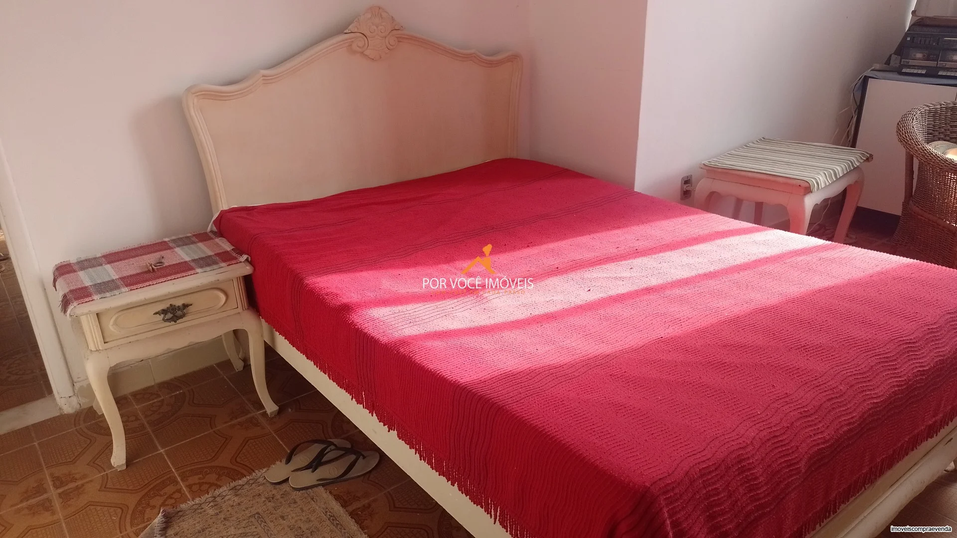 Casa com 2 quartos, sendo 1 suíte de frente para o mar