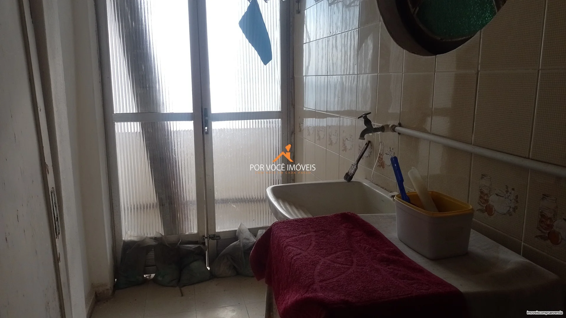 Casa com 2 quartos, sendo 1 suíte de frente para o mar