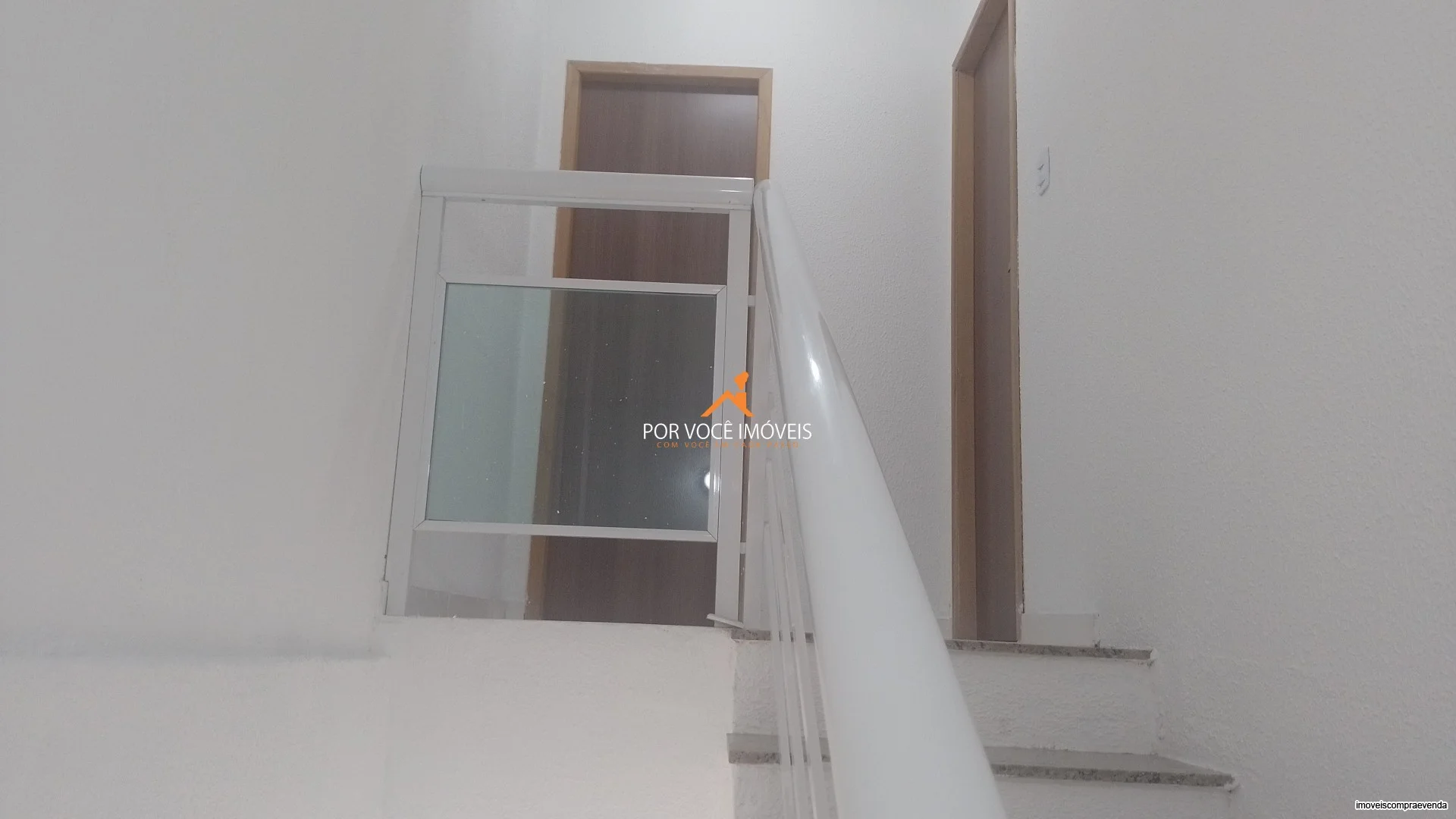 Casa com 2 suítes em Condomínio ao lado do West Shopping