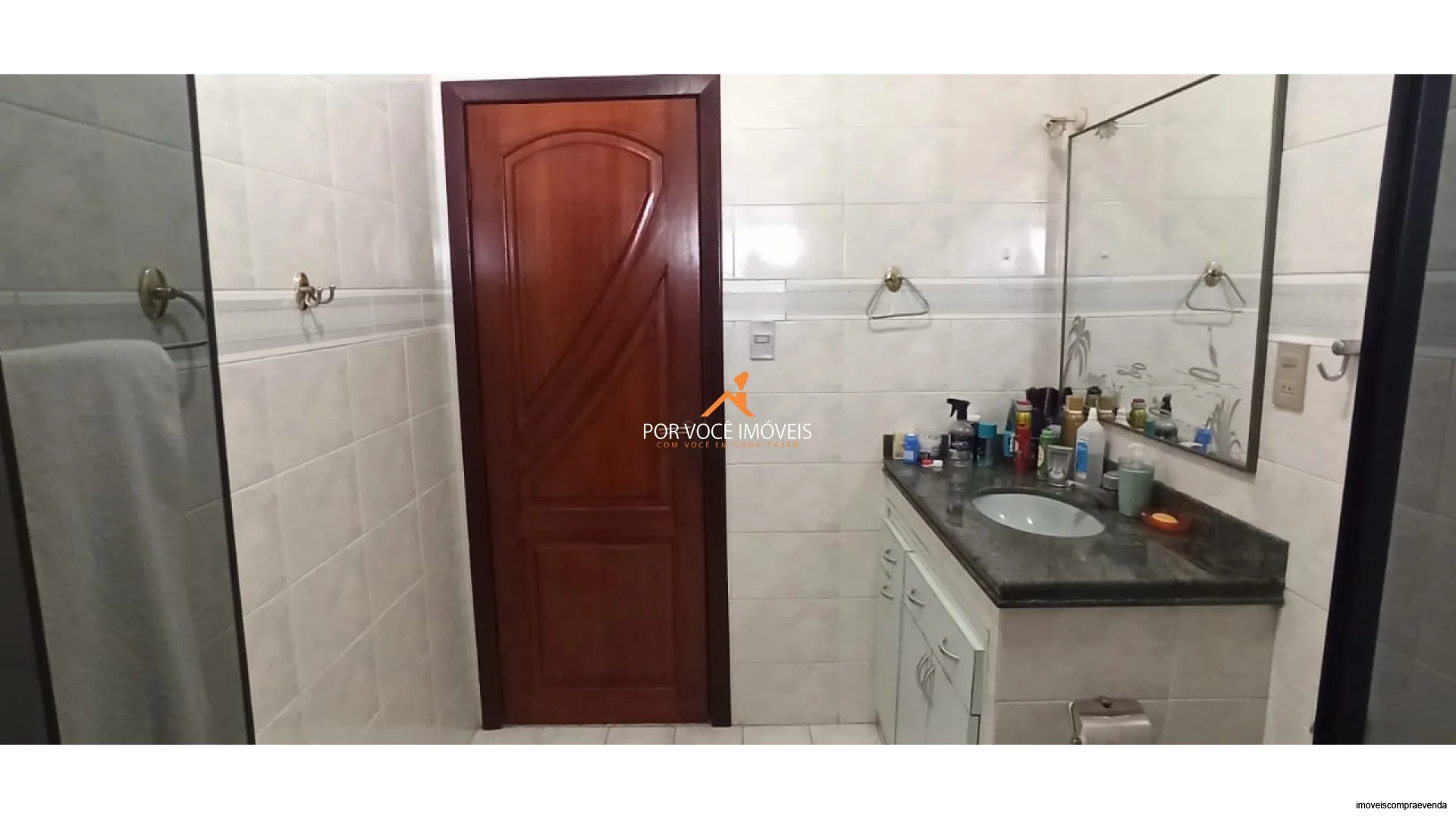 Casa com 3 quartos em Condomínio, próximo ao Hospital Oeste D'or