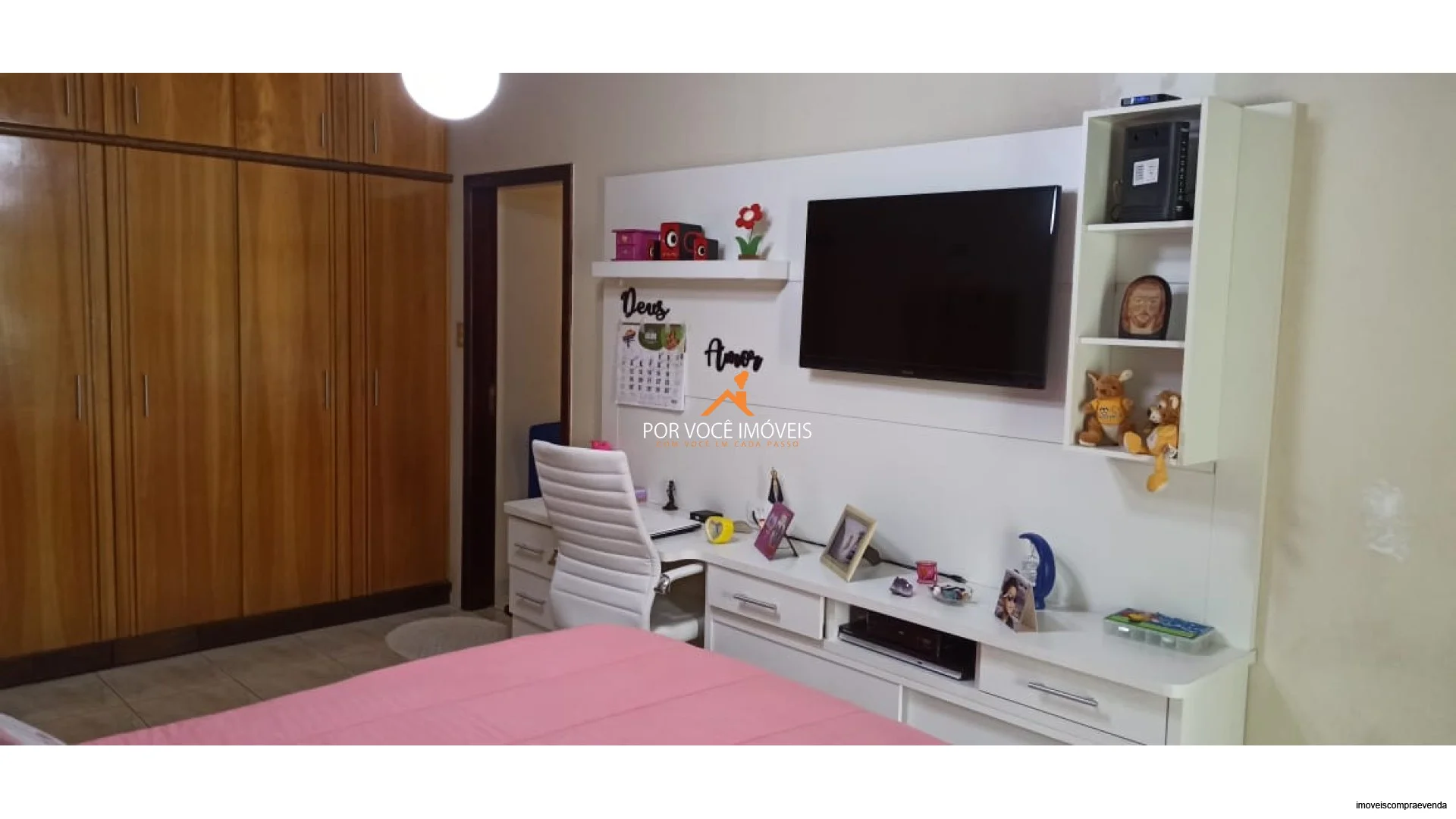 Casa com 3 quartos em Condomínio, próximo ao Hospital Oeste D'or