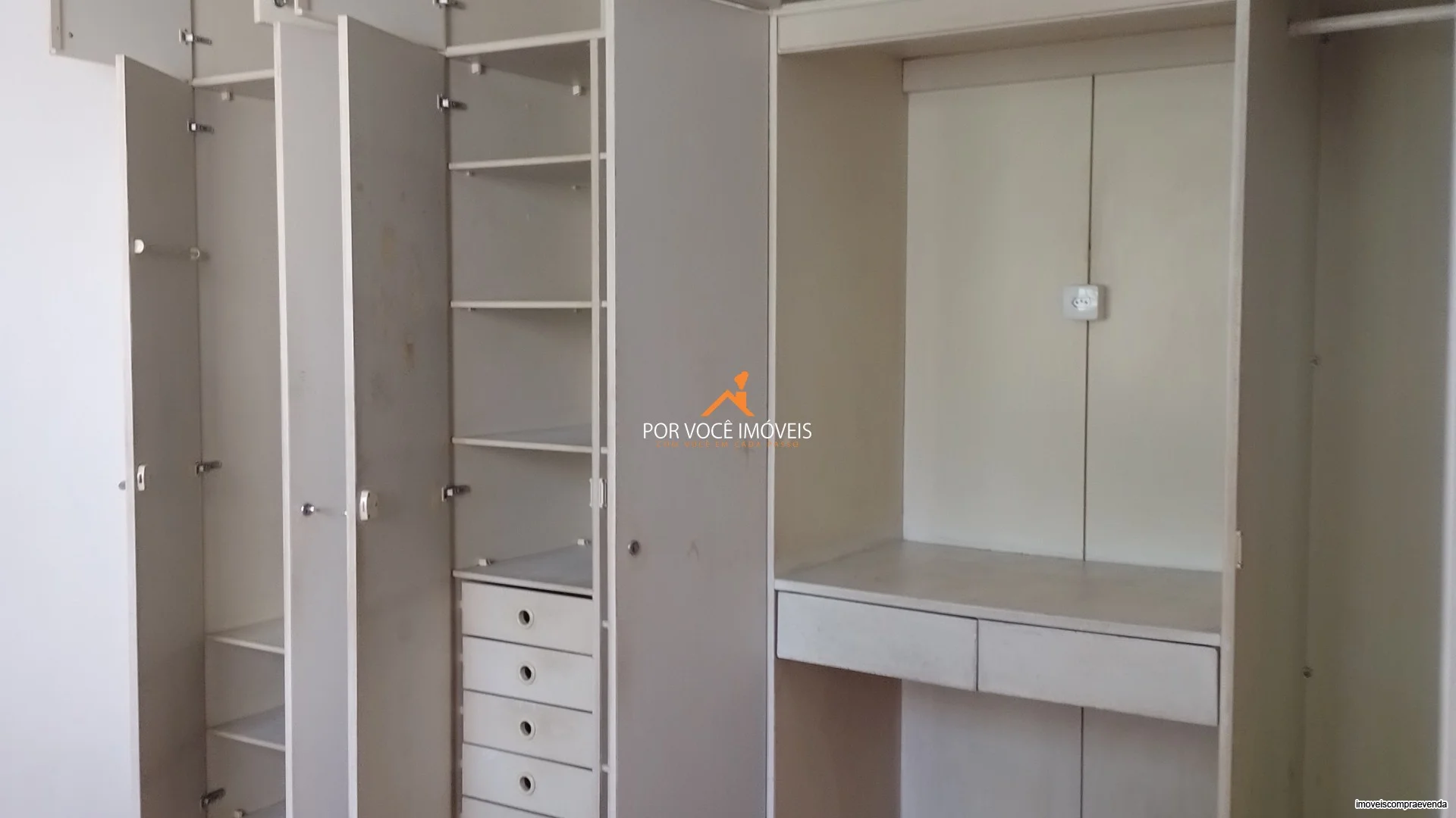 Casa duplex com 3 quartos, no Centro, próximo ao Assaí