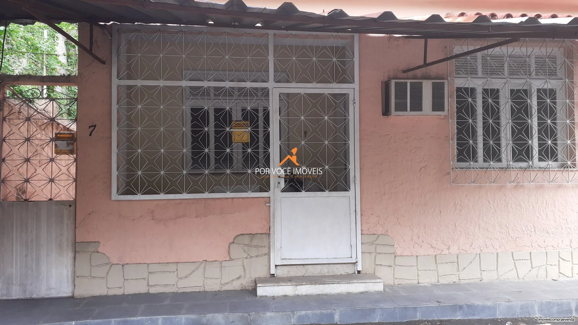 02 casas, próximo ao BRT Pinto Teles