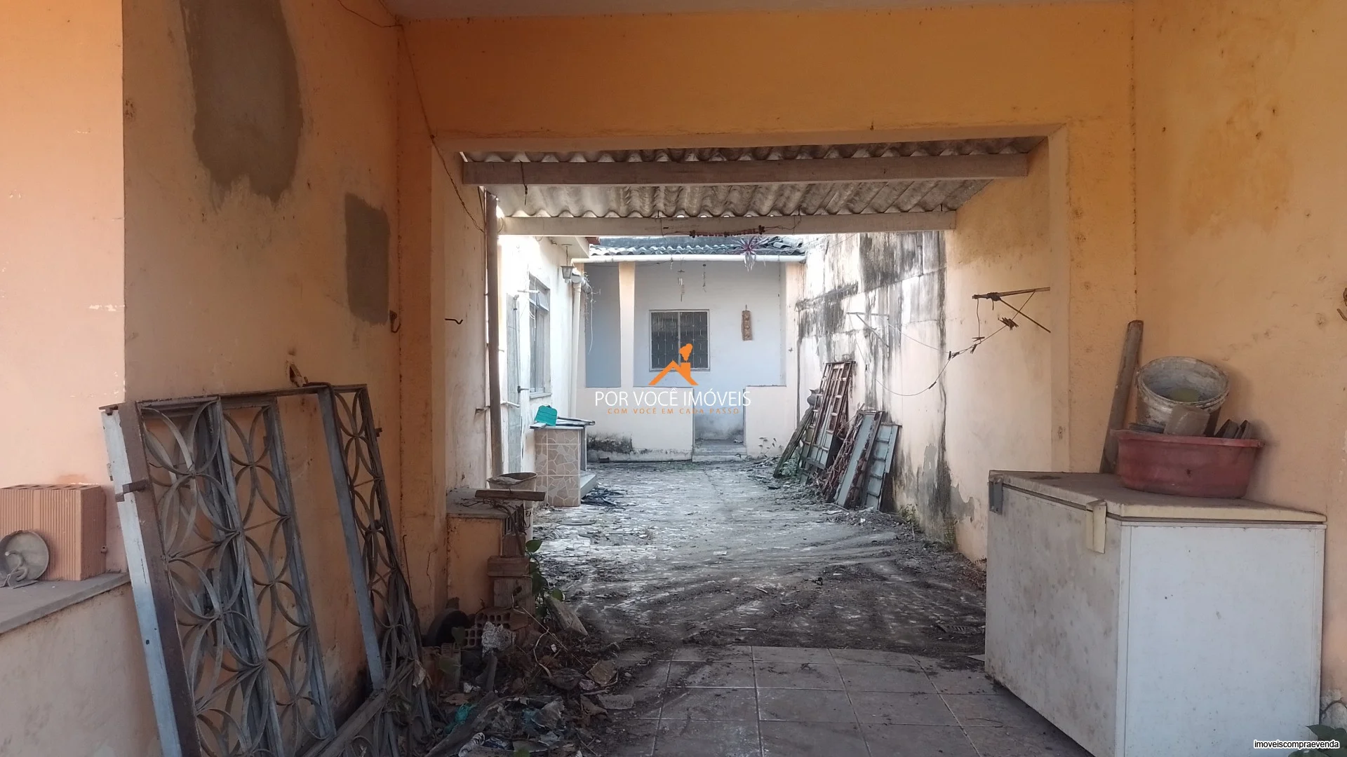 Casa com 2 quartos sendo 1 suíte, na Praça do Corinto