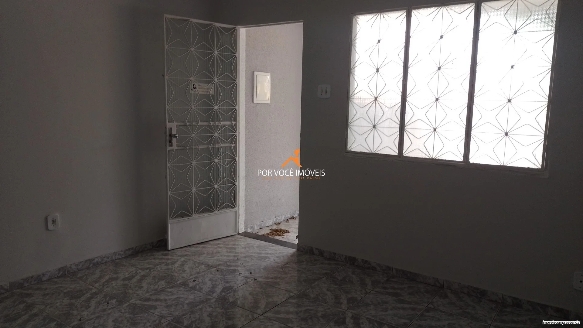 Casa com 3 quartos e garagem, Vila Nova, próximo ao Adonai