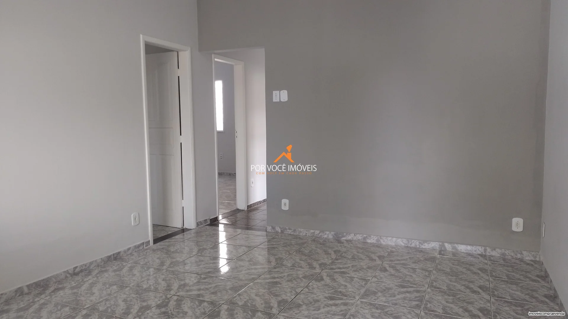 Casa com 3 quartos e garagem, Vila Nova, próximo ao Adonai