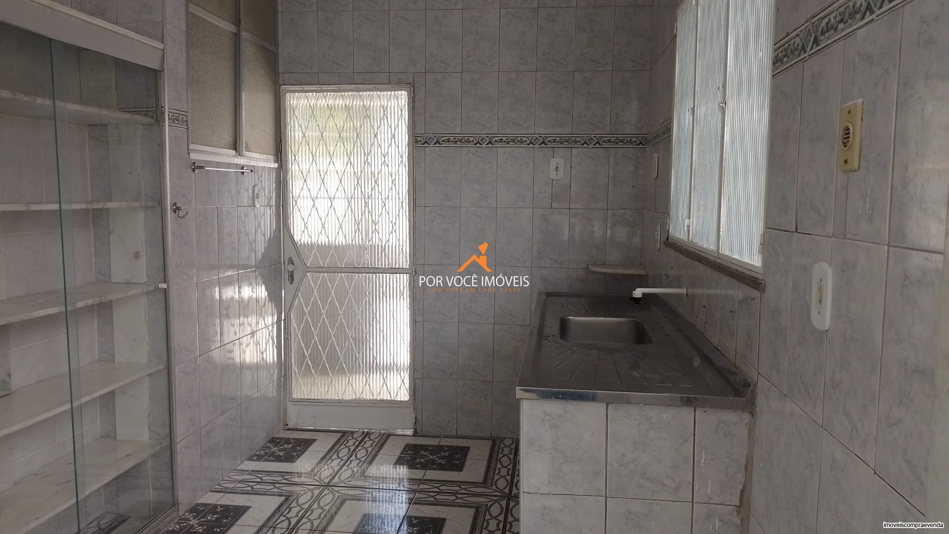 Casa com 3 quartos e garagem, Vila Nova, próximo ao Adonai