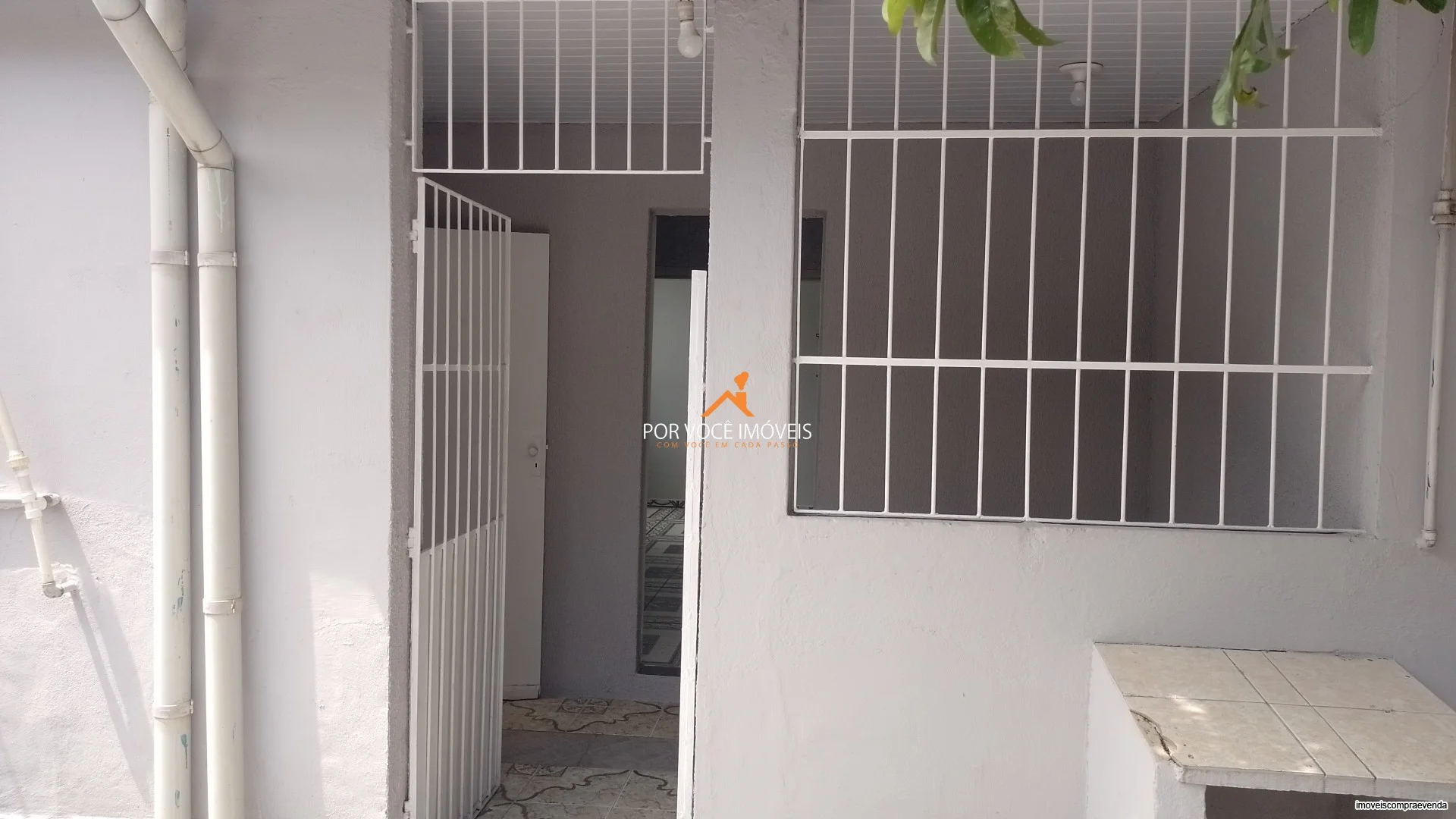 Casa com 3 quartos e garagem, Vila Nova, próximo ao Adonai