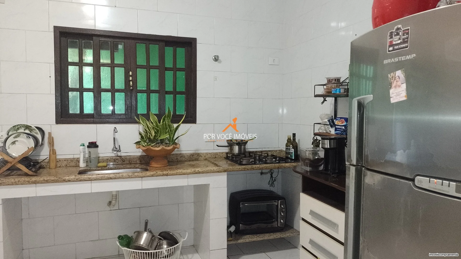 Casa com 2 quartos, duplex, com garagem para 2 carros