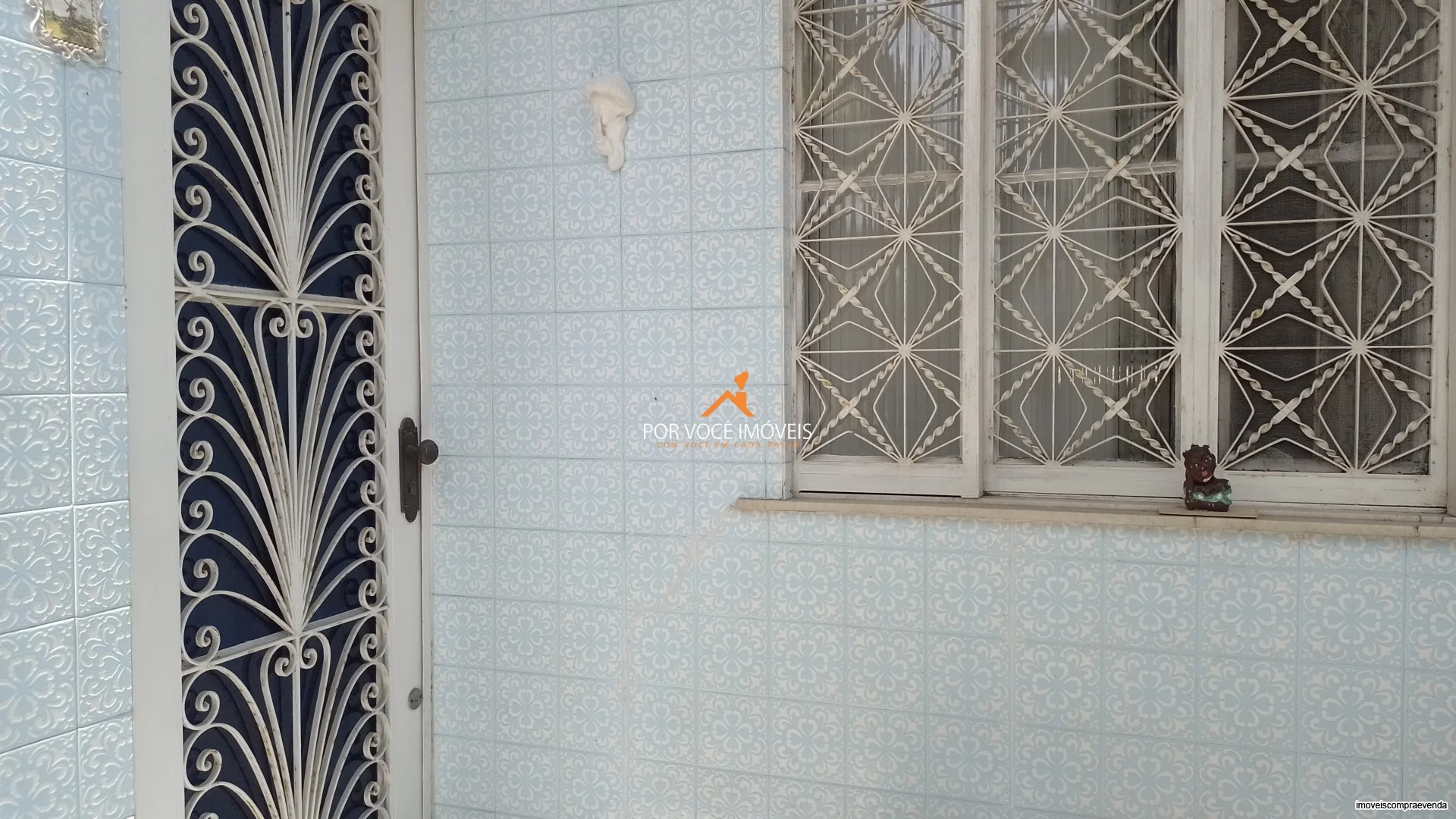 Casa à Venda com 3 Quartos e Terraço no São Jorge