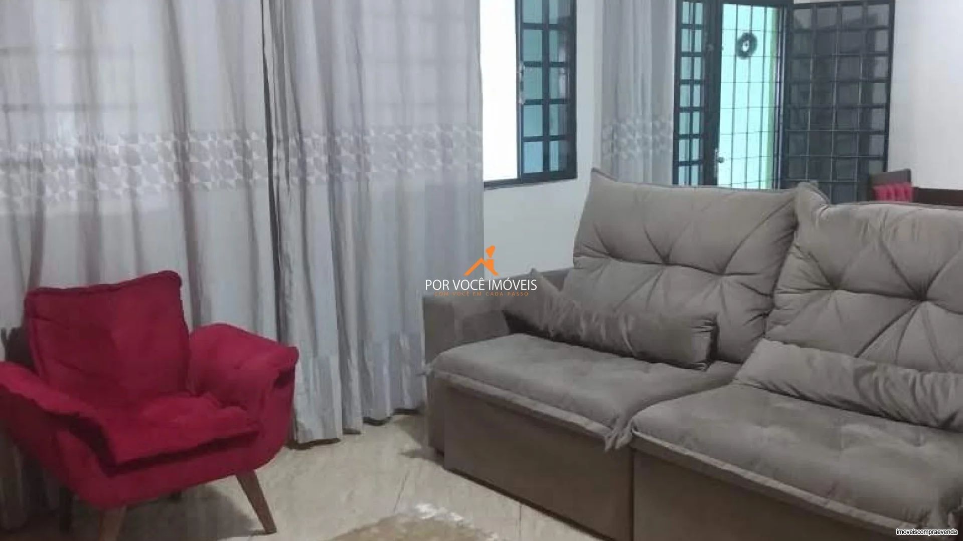 Casa duplex com 3 suítes no Condomínio Recanto do Tinguí