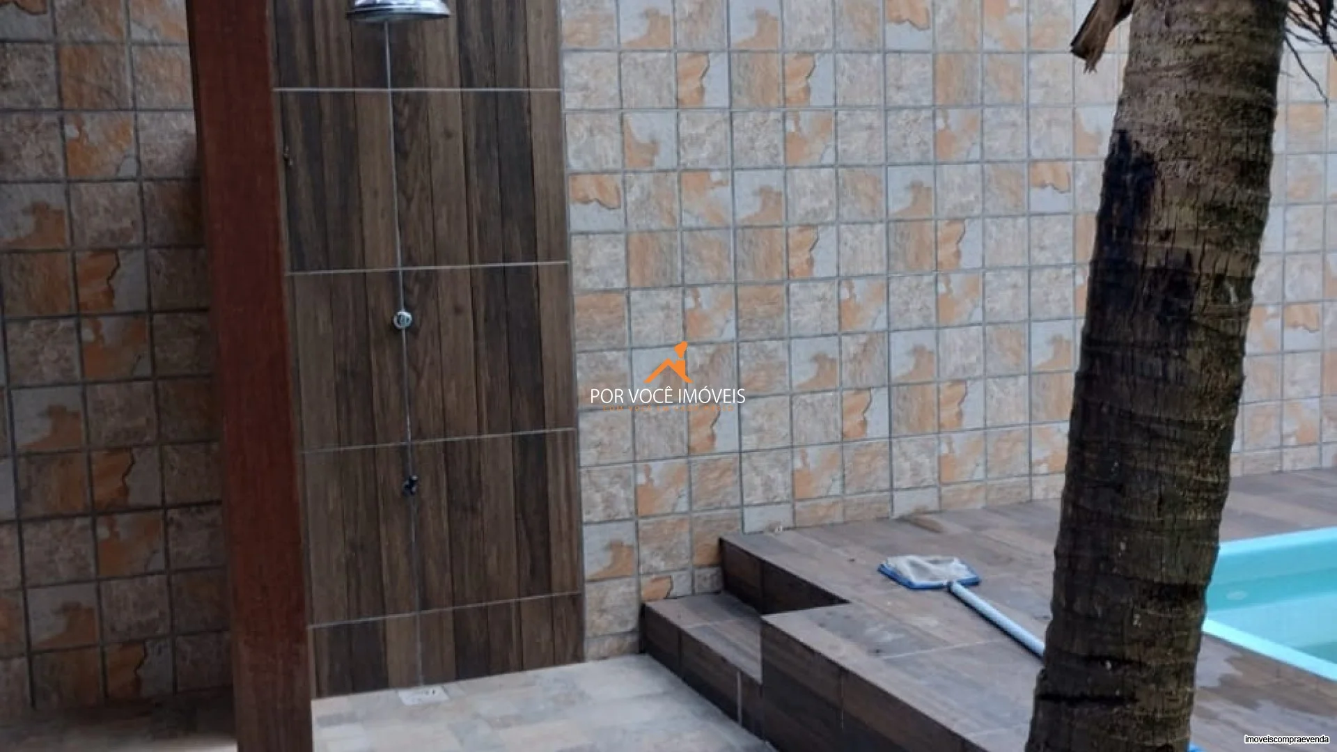 Casa duplex com 3 suítes no Condomínio Recanto do Tinguí