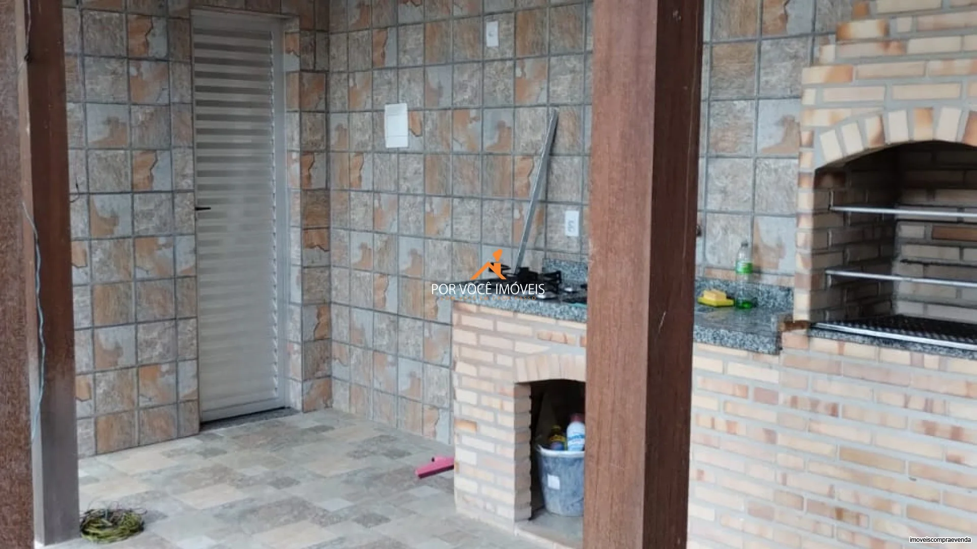 Casa duplex com 3 suítes no Condomínio Recanto do Tinguí