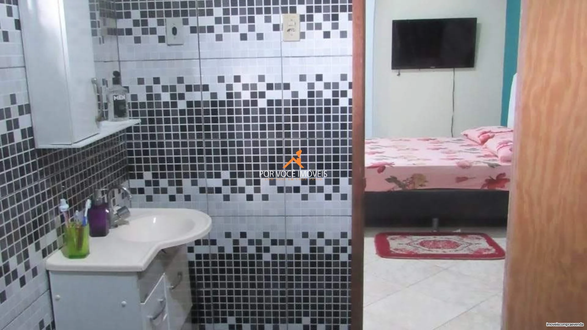Casa duplex com 3 suítes no Condomínio Recanto do Tinguí