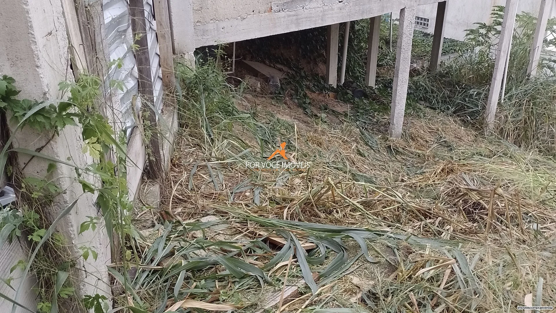 Terreno de 190m² no Condomínio Village dos Amorins