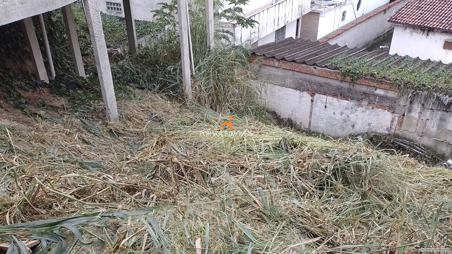 Terreno de 190m² no Condomínio Village dos Amorins