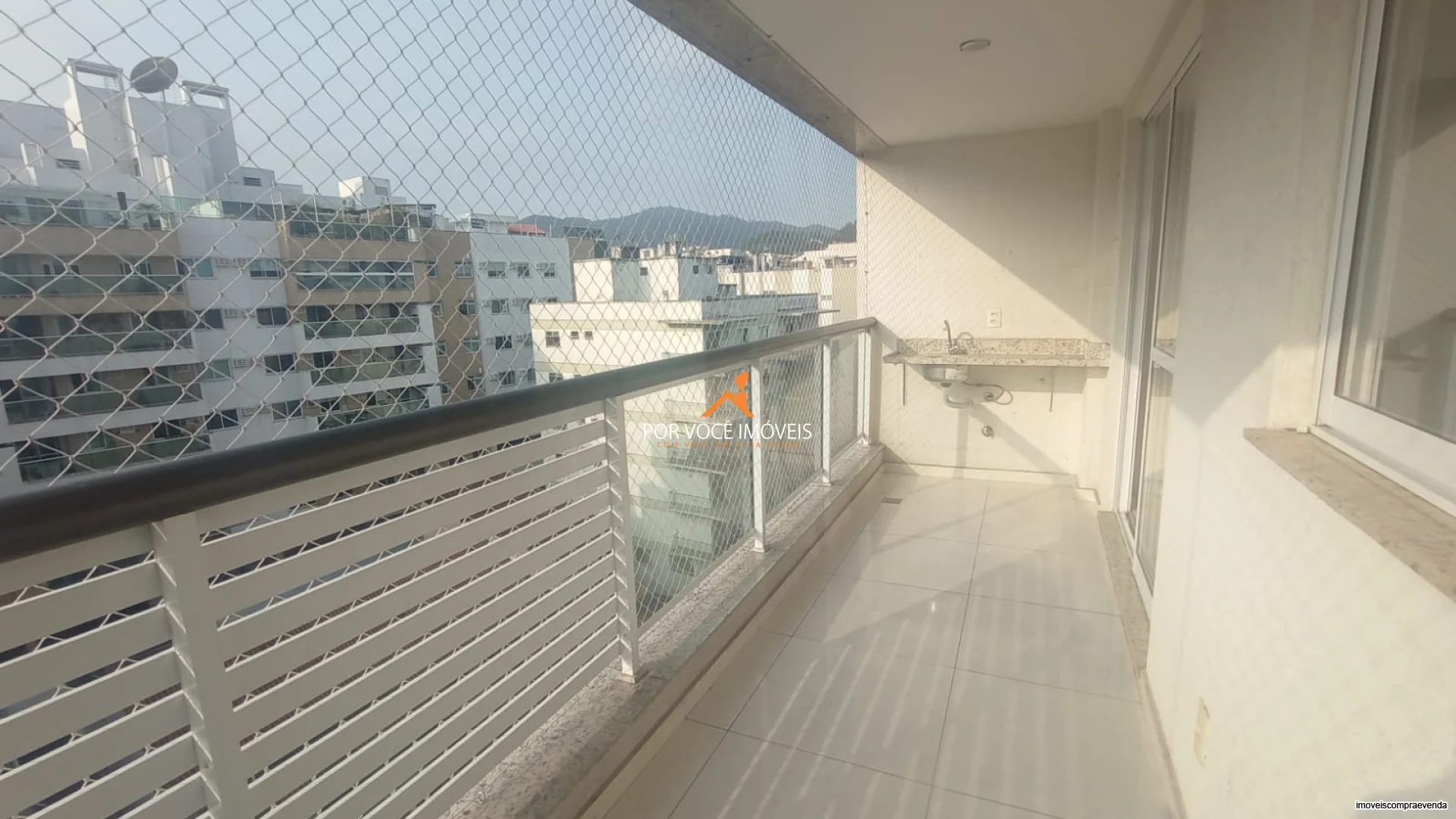 Apartamento para locação com 3 suítes no Condomínio Grand Village Freguesia Residence Club