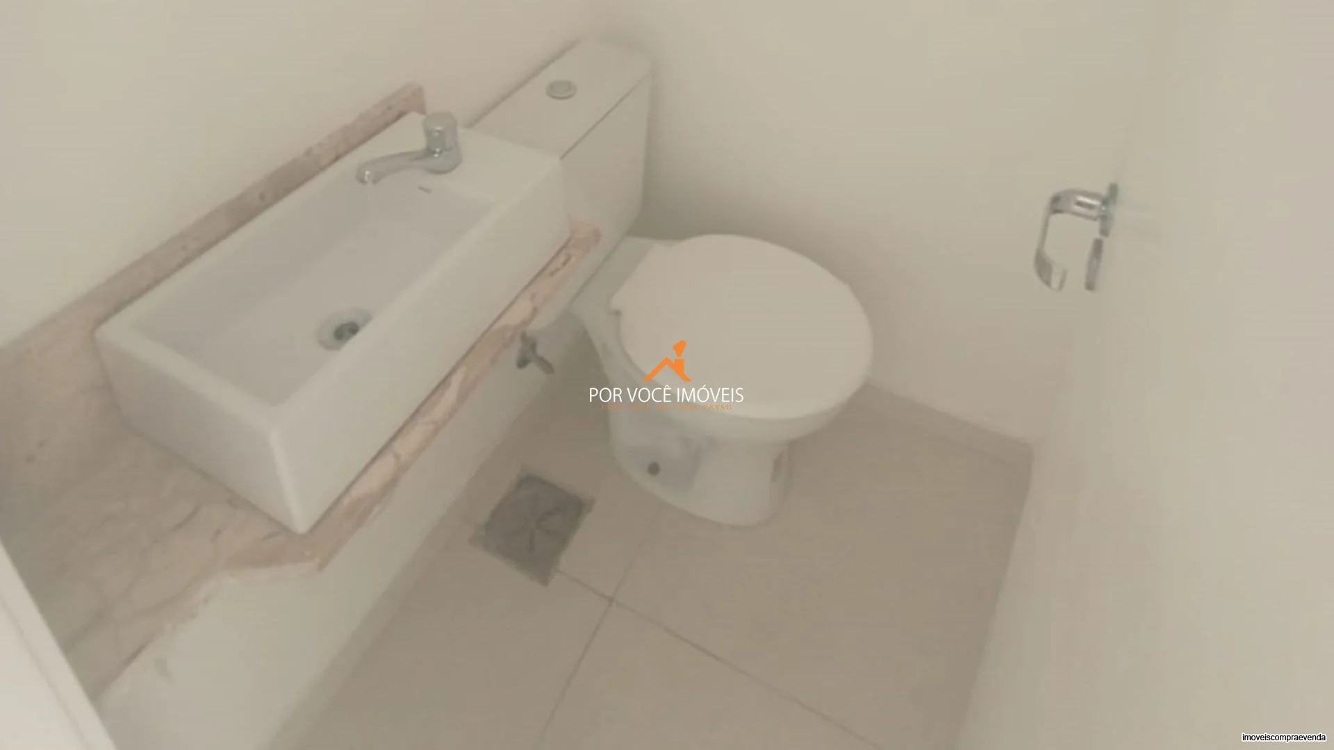 Apartamento para locação com 3 suítes no Condomínio Grand Village Freguesia Residence Club