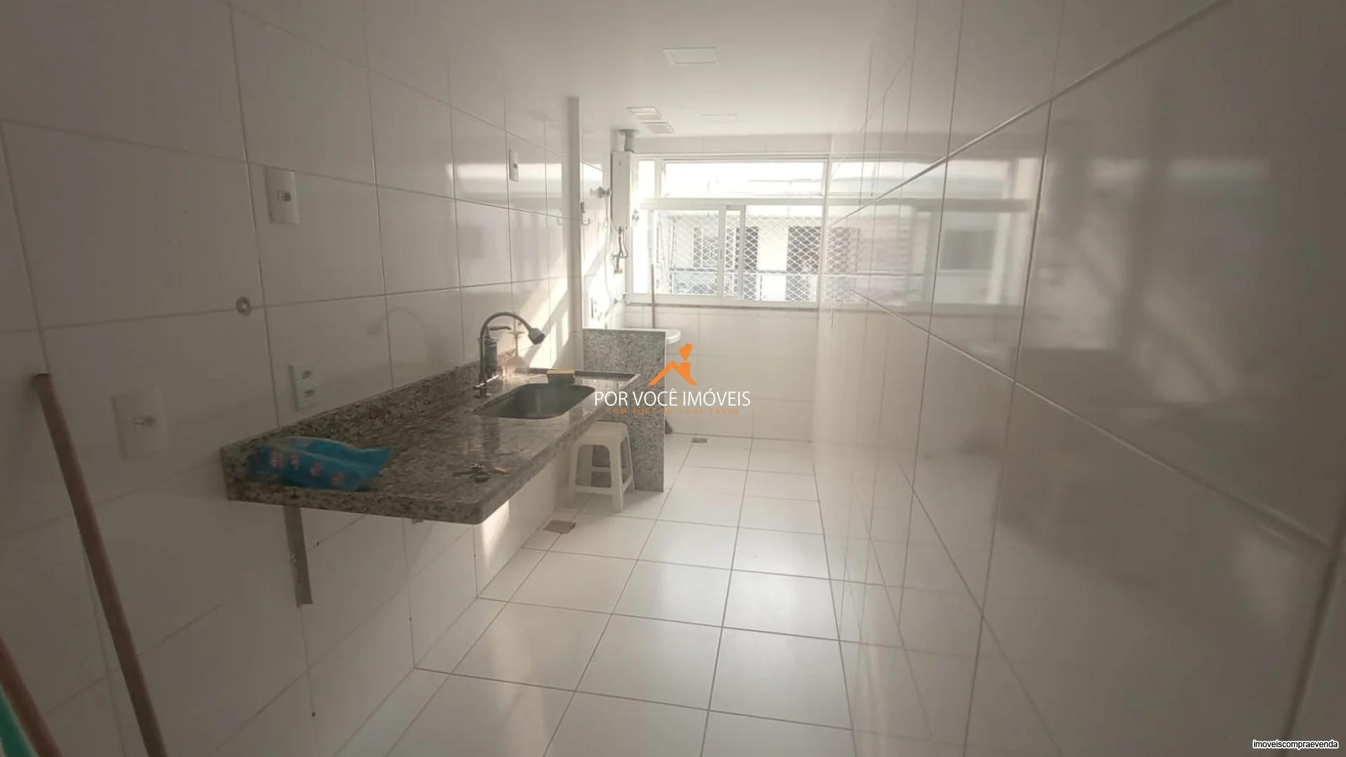 Apartamento para locação com 3 suítes no Condomínio Grand Village Freguesia Residence Club