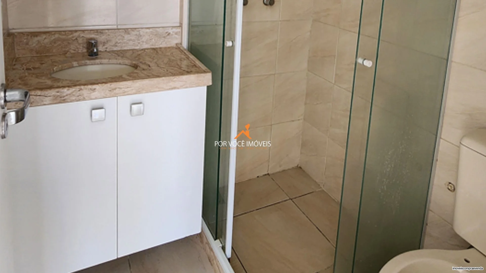 Apartamento para locação com armários no Condomínio Grand Village Freguesia Residence Club