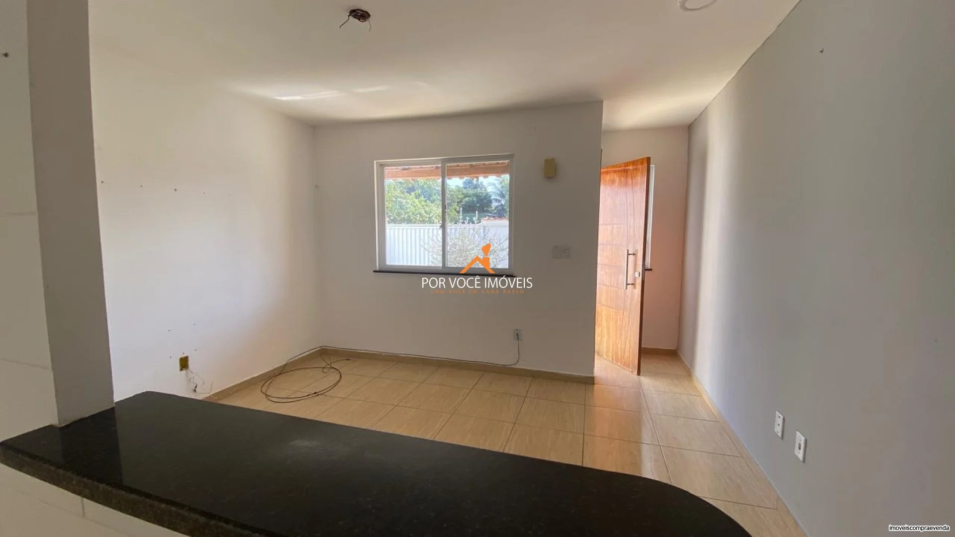 Casa com 2 quartos e 2 vagas de garagem
