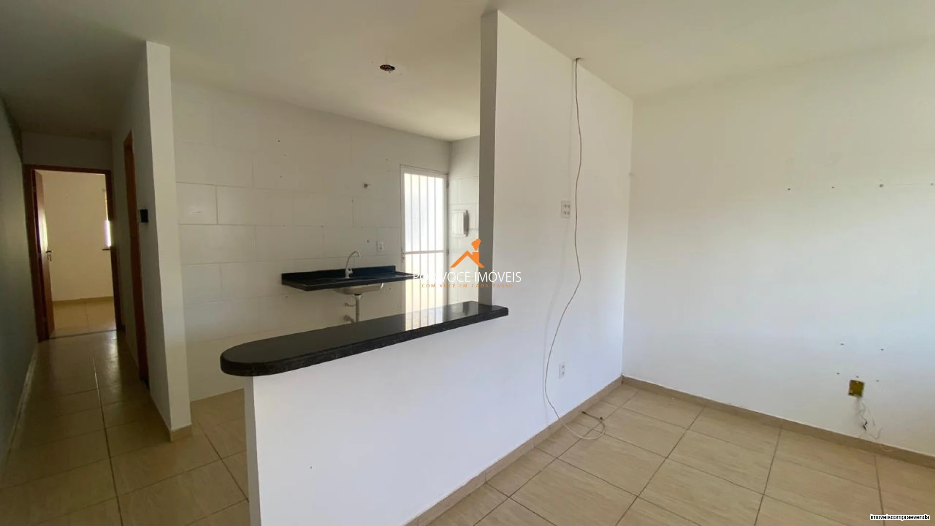 Casa com 2 quartos e 2 vagas de garagem