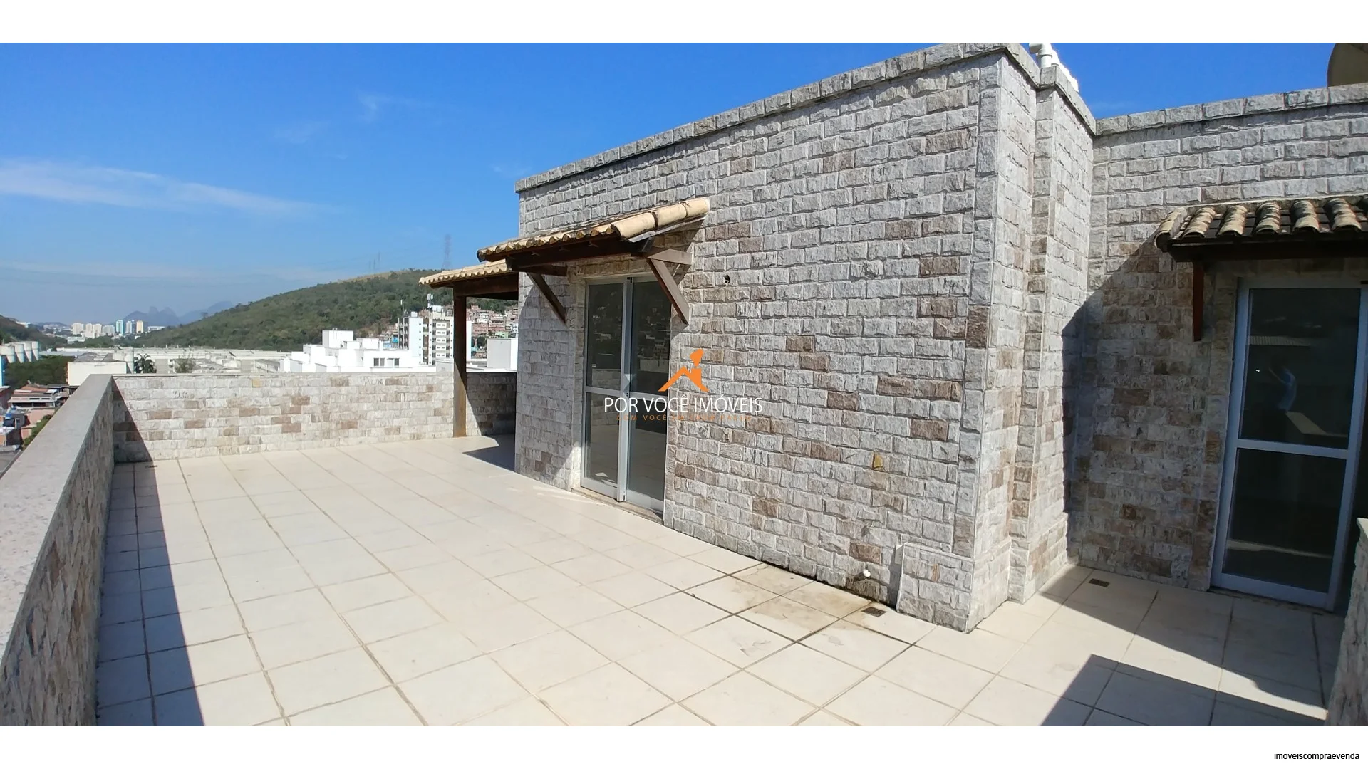 Cobertura Duplex no Condomínio Village de Maiorca