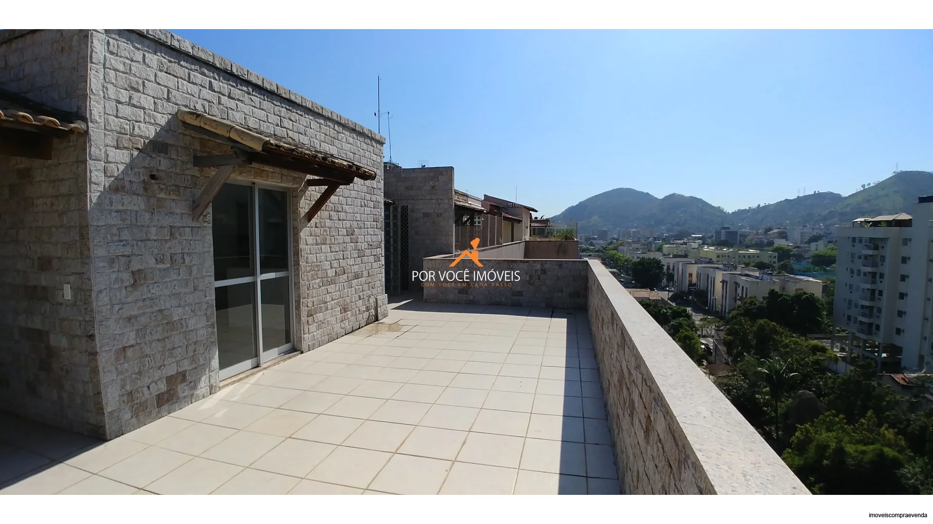 Cobertura Duplex no Condomínio Village de Maiorca