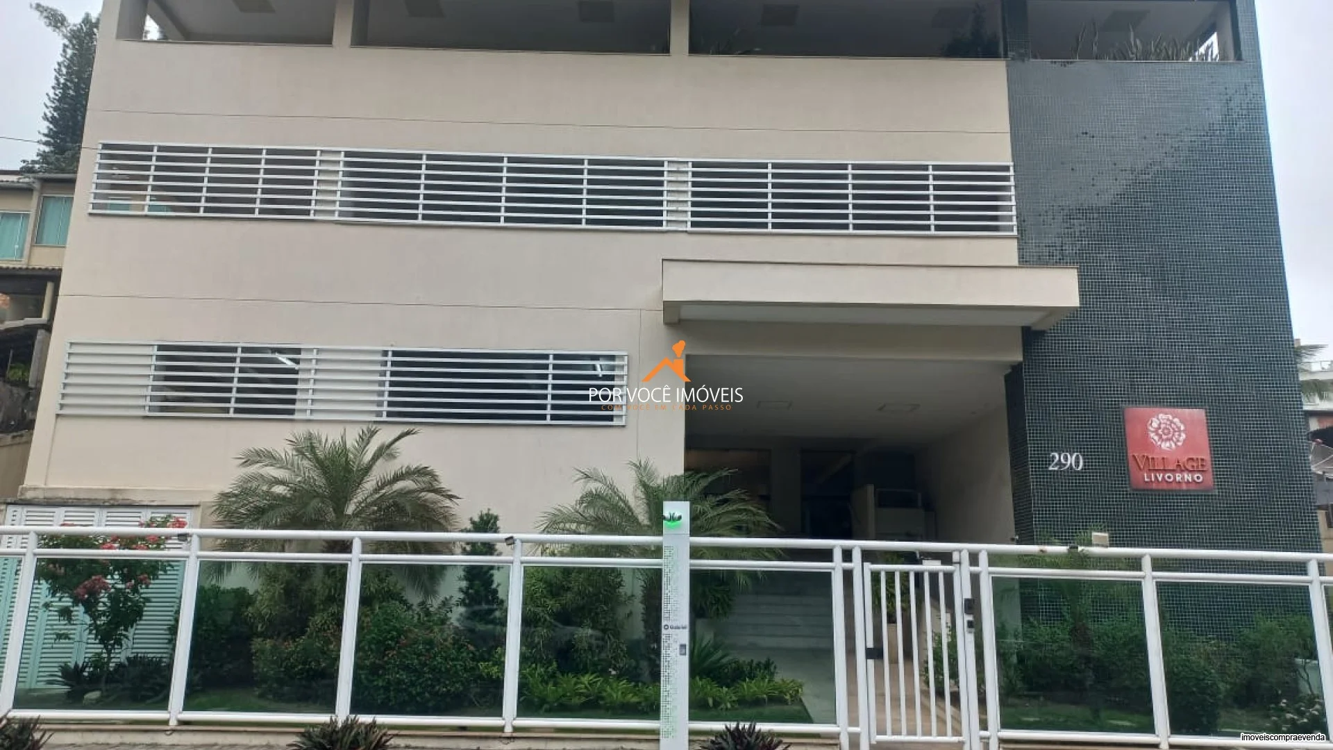 Cobertura Duplex no Condomínio Village Livorno