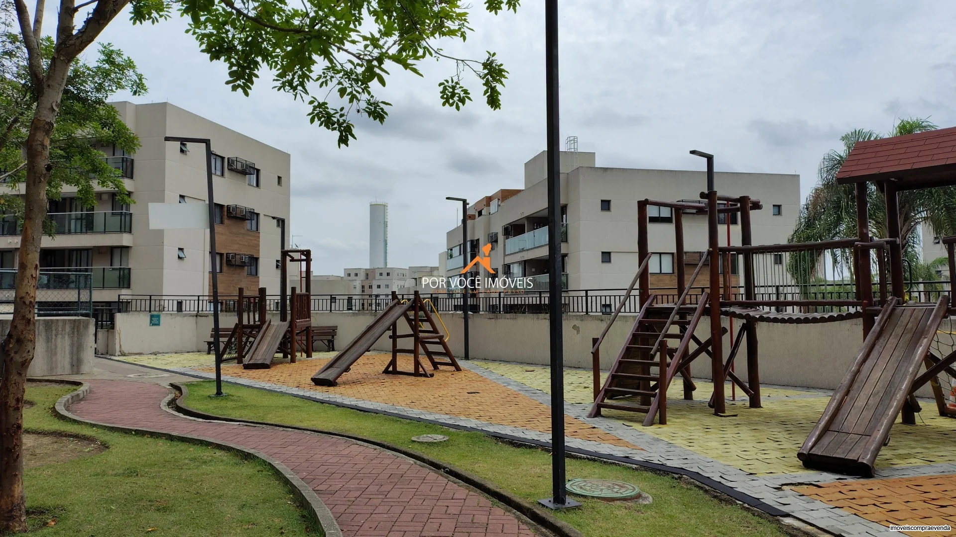 Apartamento com 2 quartos no Condomínio Contemporâneo Design Resort