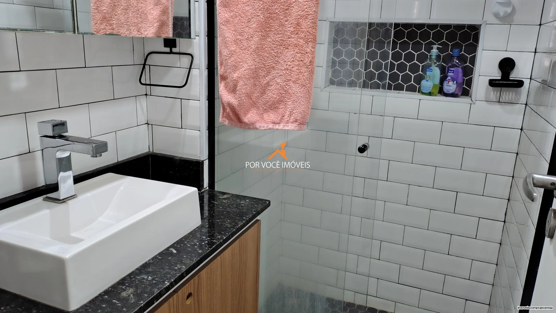 Apartamento com 2 quartos no Condomínio Contemporâneo Design Resort