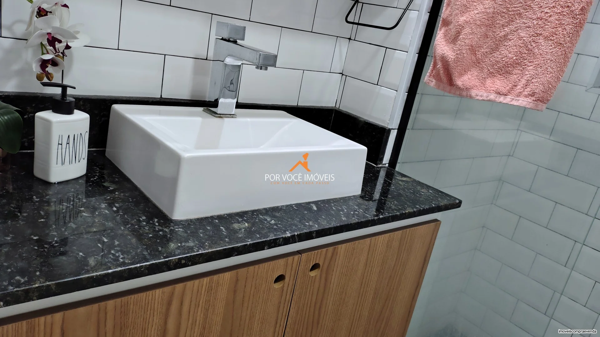 Apartamento com 2 quartos no Condomínio Contemporâneo Design Resort