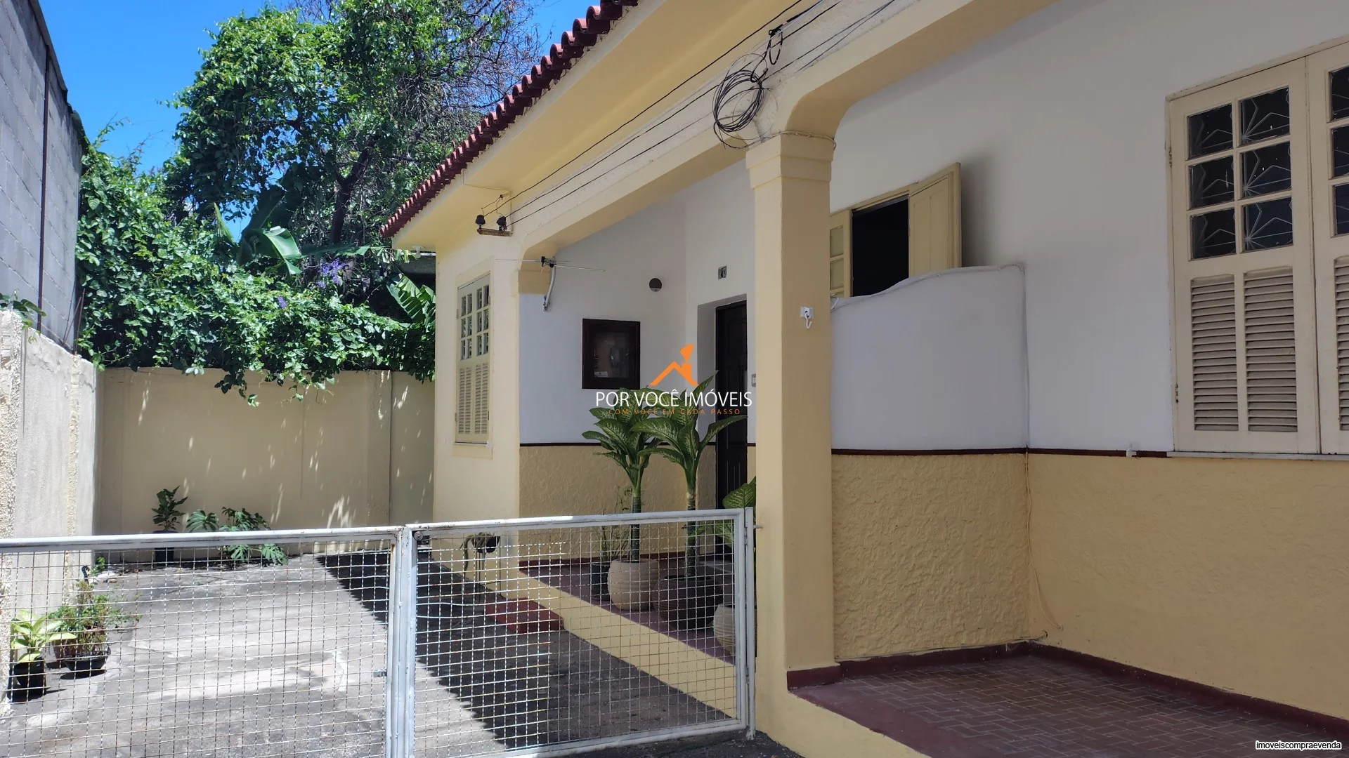 Casa para Locação com 2 quartos e Garagem