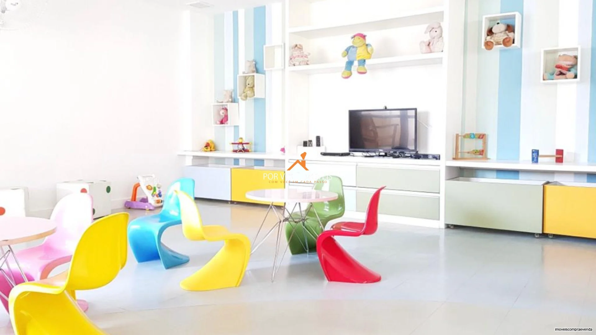 Apartamento para locação  com 2 quartos no Condomínio Village de Capri