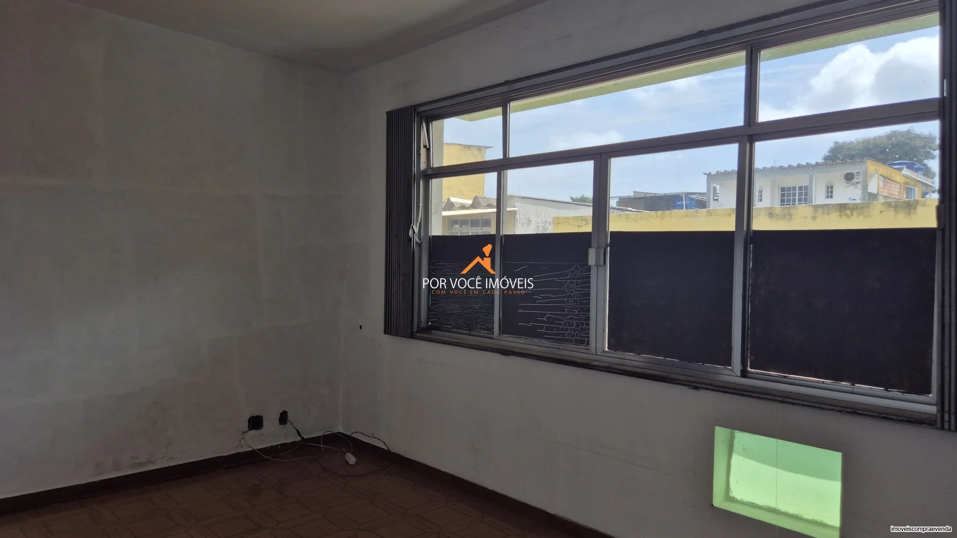 Casa para locação com 4 andares e piscina