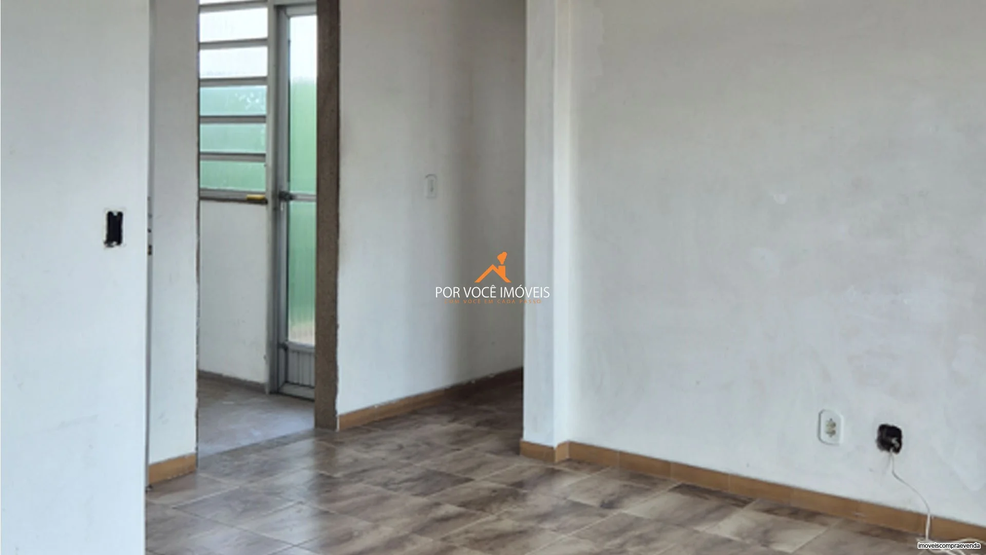 Casa para locação com 4 andares e piscina