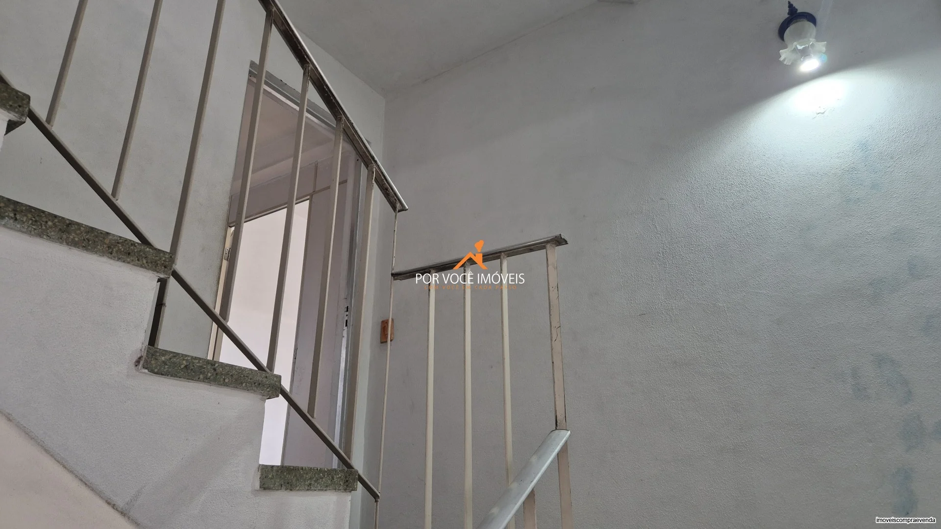 Casa com 4 quartos e piscina