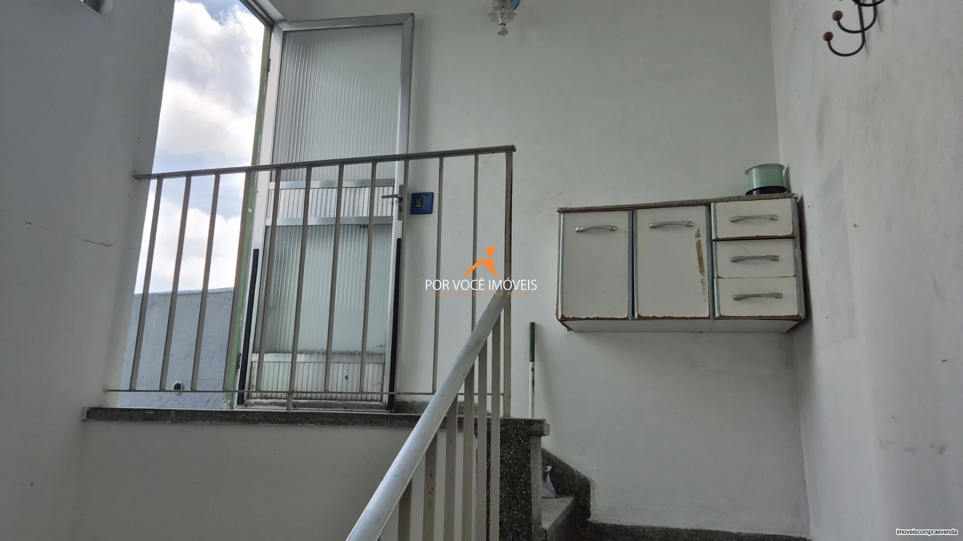 Casa com 4 quartos e piscina