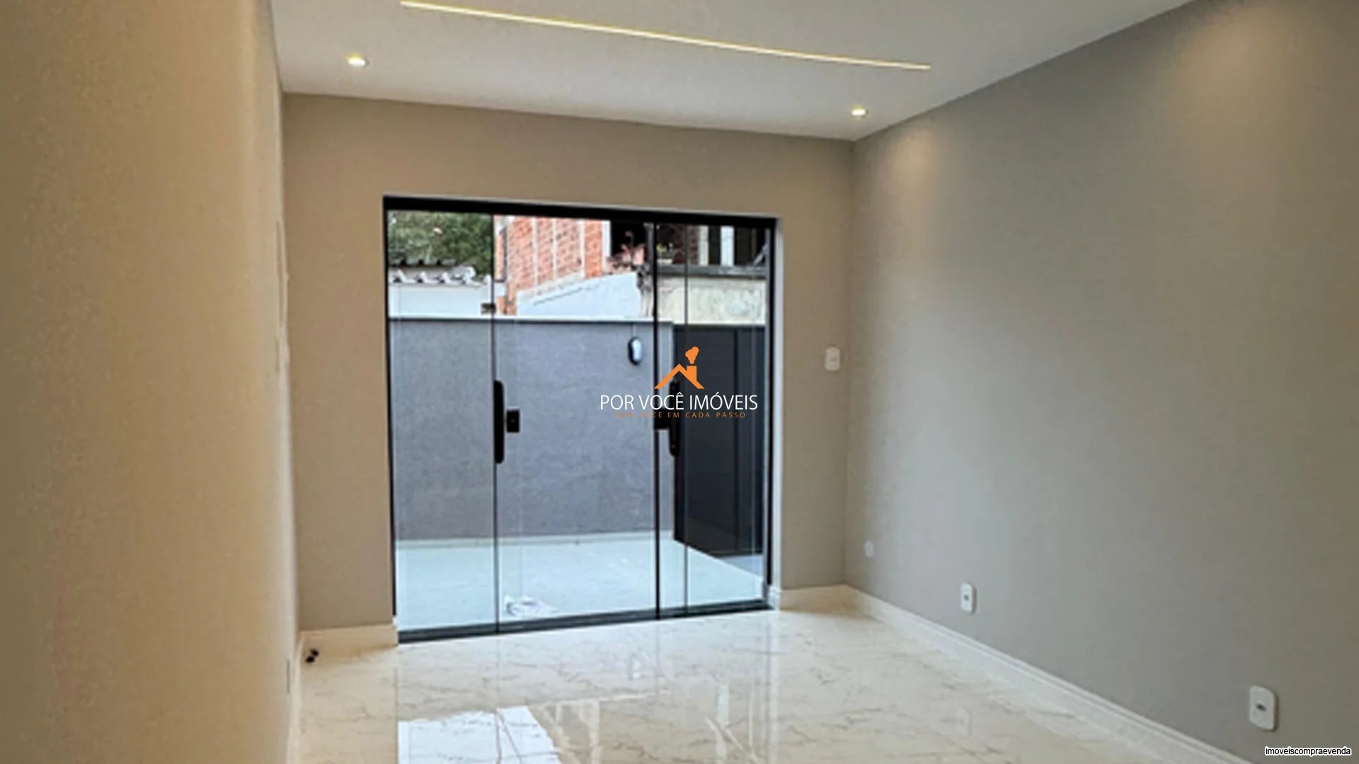 Casa Linear com 2 quartos no Adriana