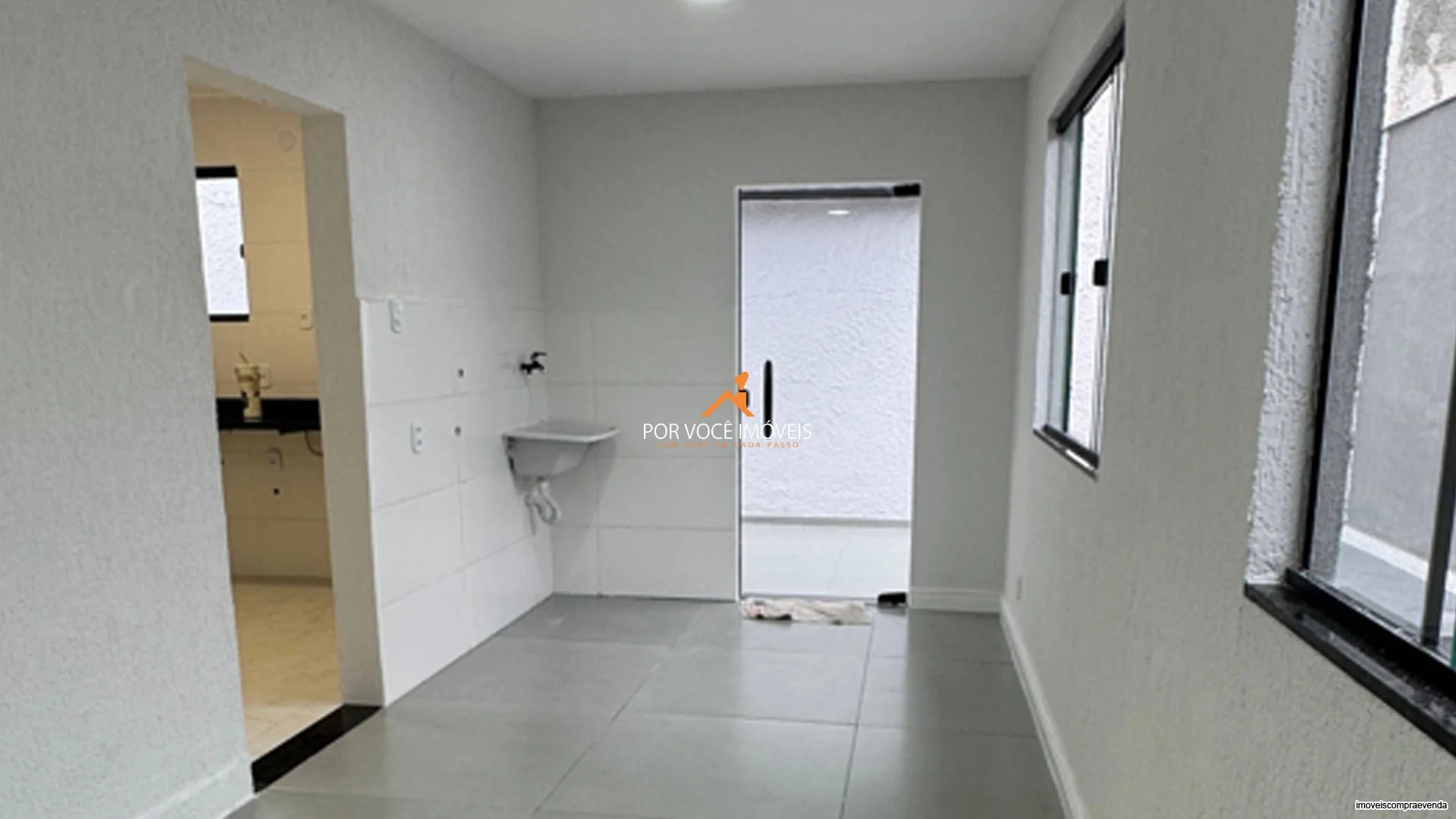 Casa Linear com 2 quartos no Adriana