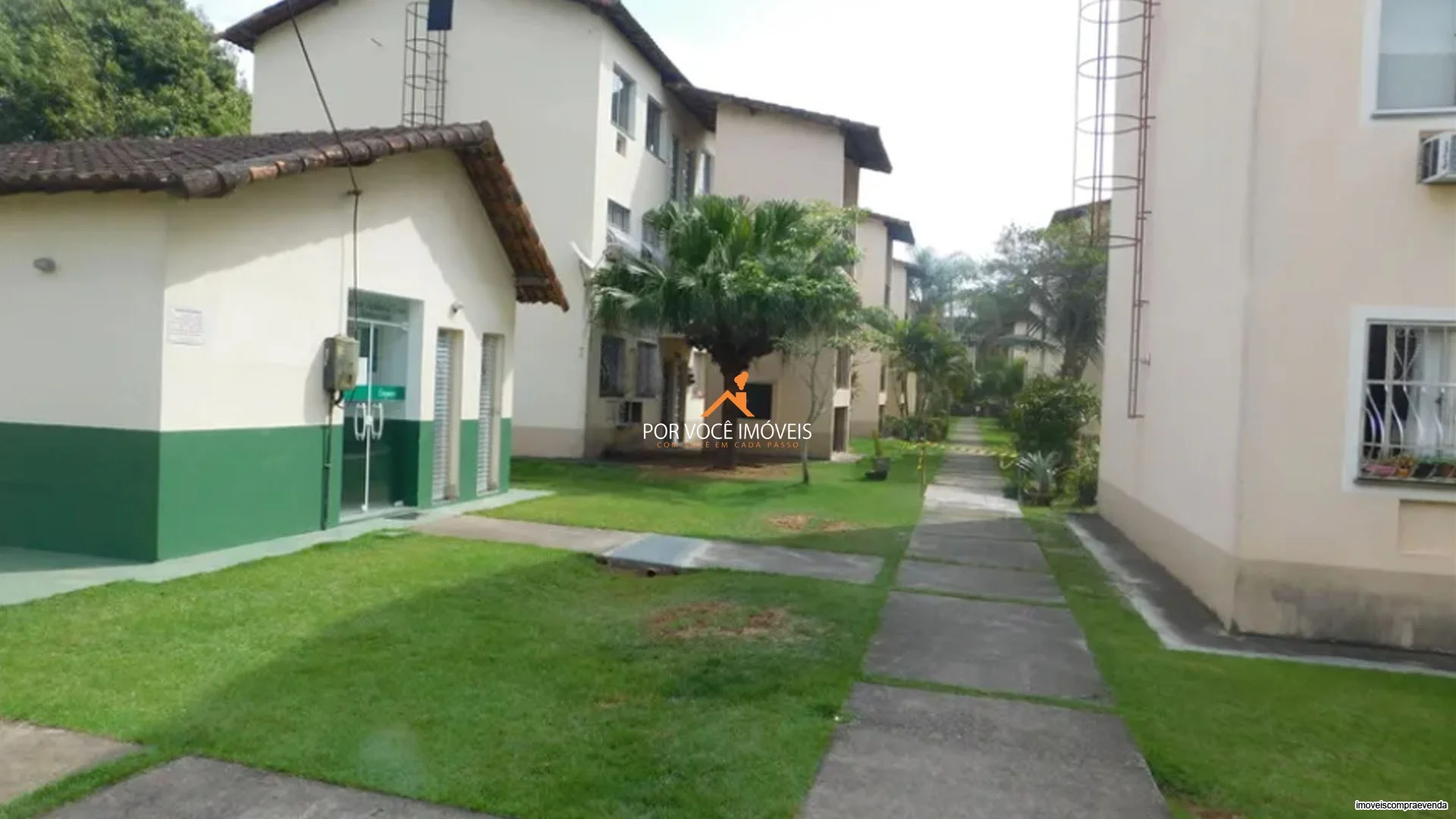 Apartamento com 2 quartos no Condomínio Trieste