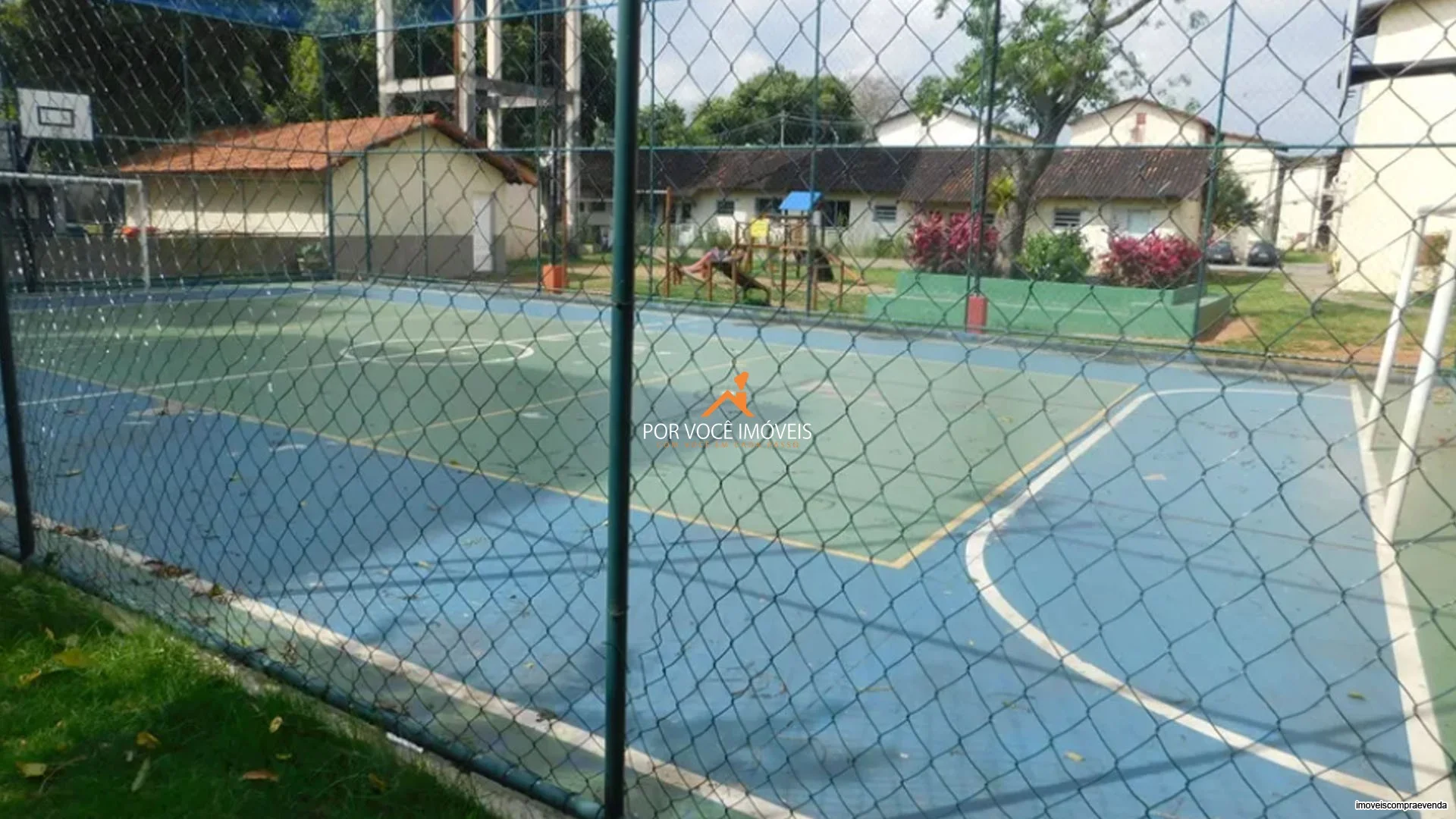 Apartamento com 2 quartos no Condomínio Trieste