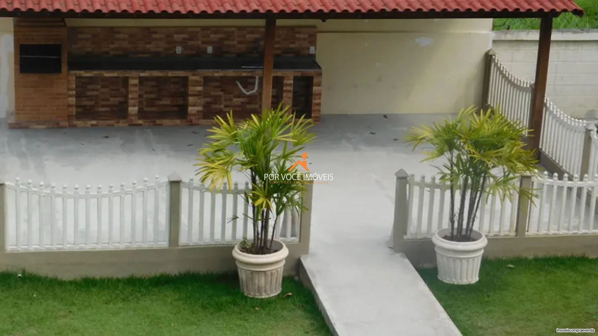 Apartamento com 2 quartos no Condomínio Trieste