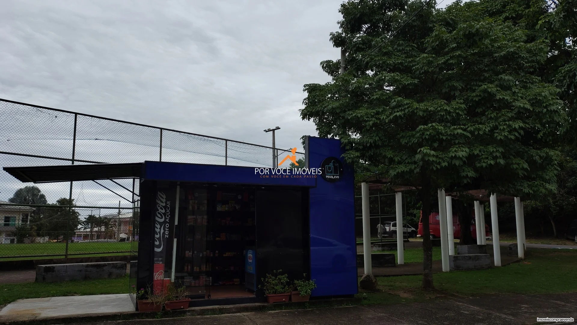 Casa Triplex no Condomínio Vale das Palmeiras